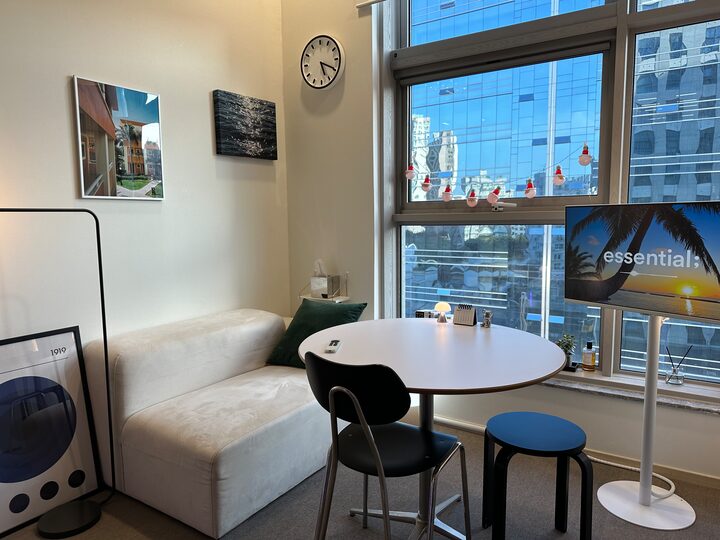 short form carousel card thumbnail