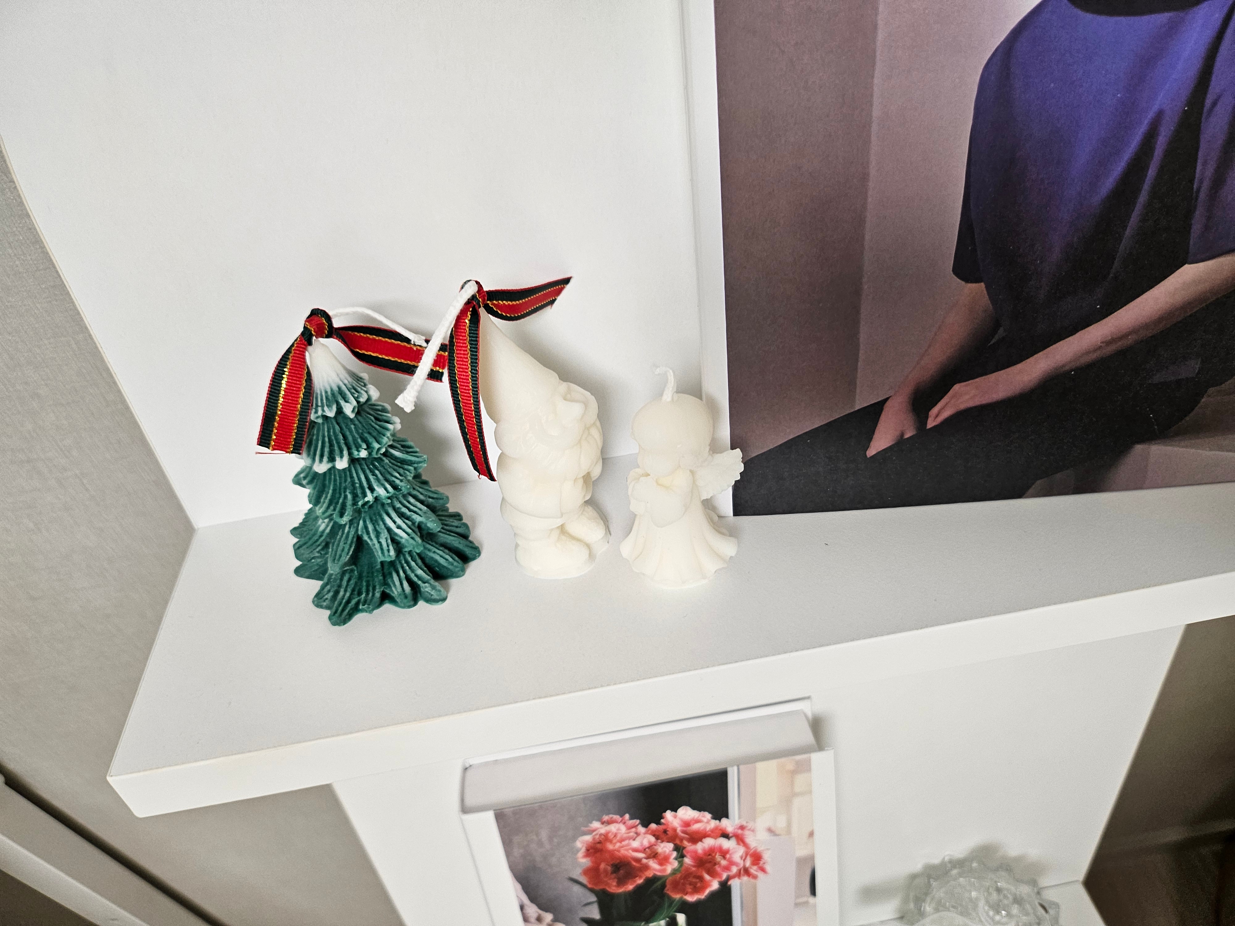 Santa & Tree Candle Holiday Gift Set user photo