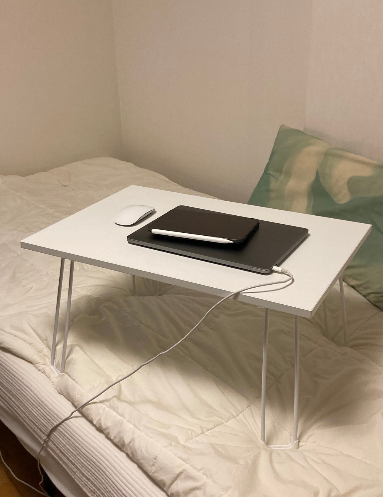 Mitte Square Folding Floor Table user photo