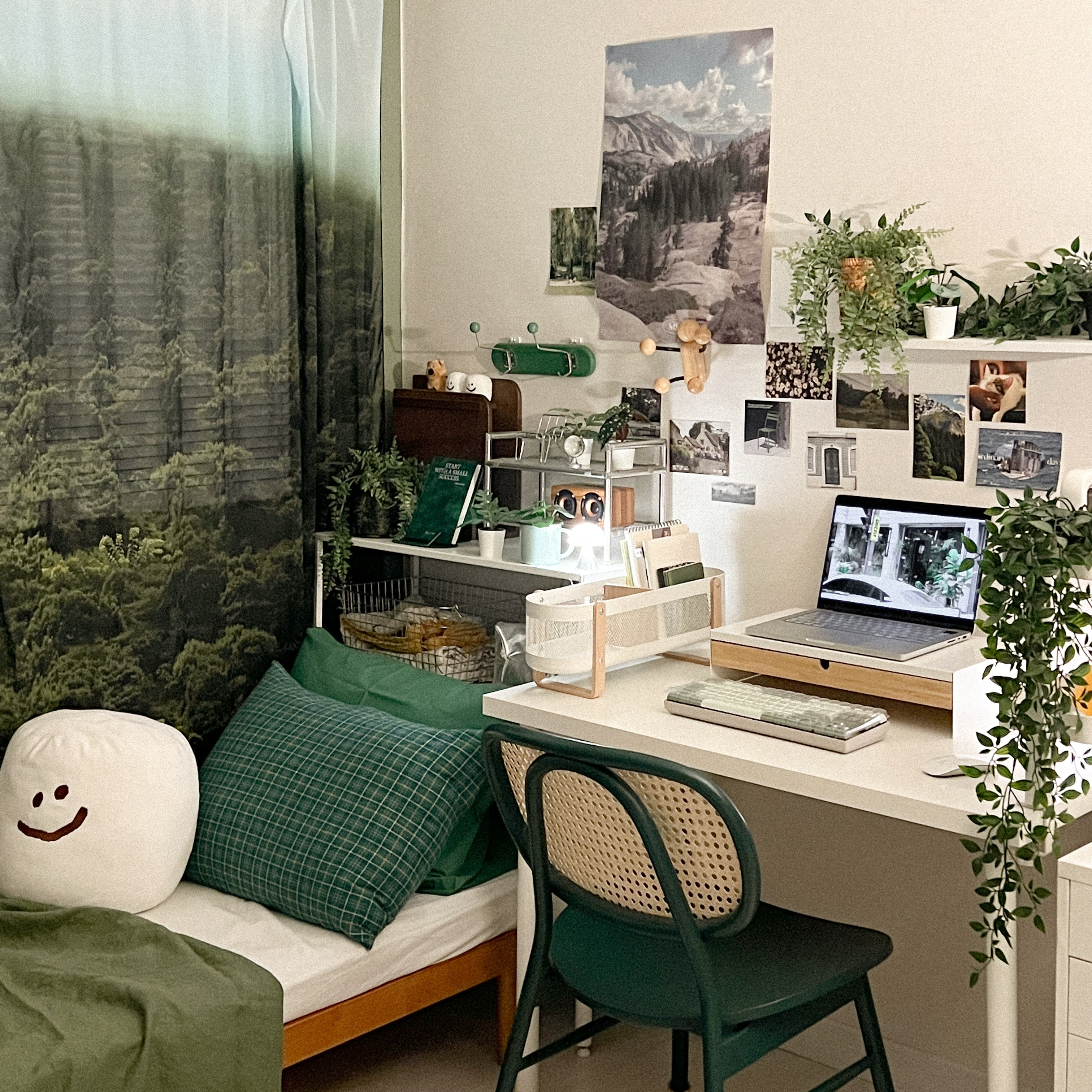 ELLOVEN エロヴェン モニタースタンド 引き出し付き［2色］を使った