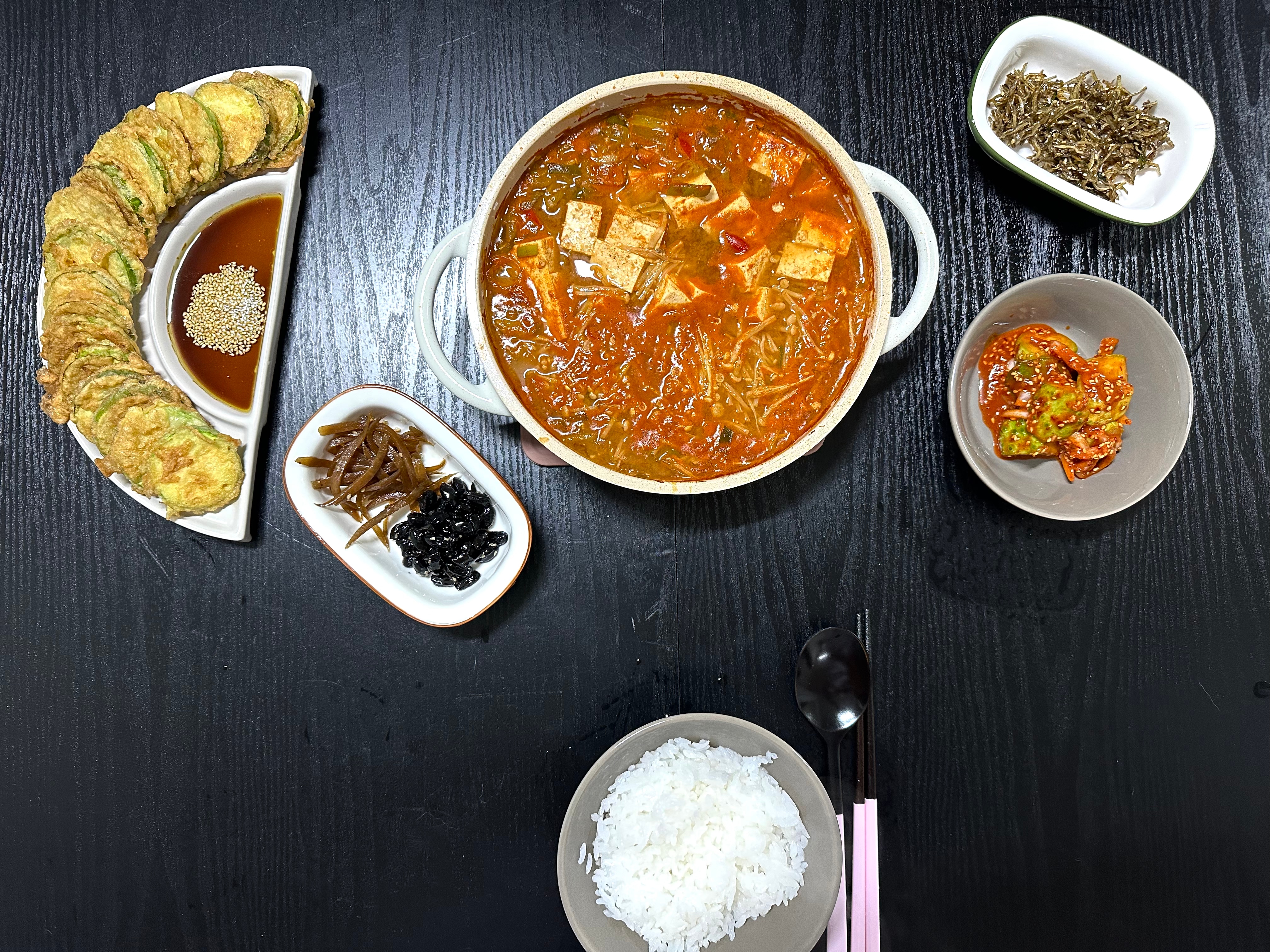 Lining Rice Bowl & Soup Bowl Set for 4 (8-Piece) user photo