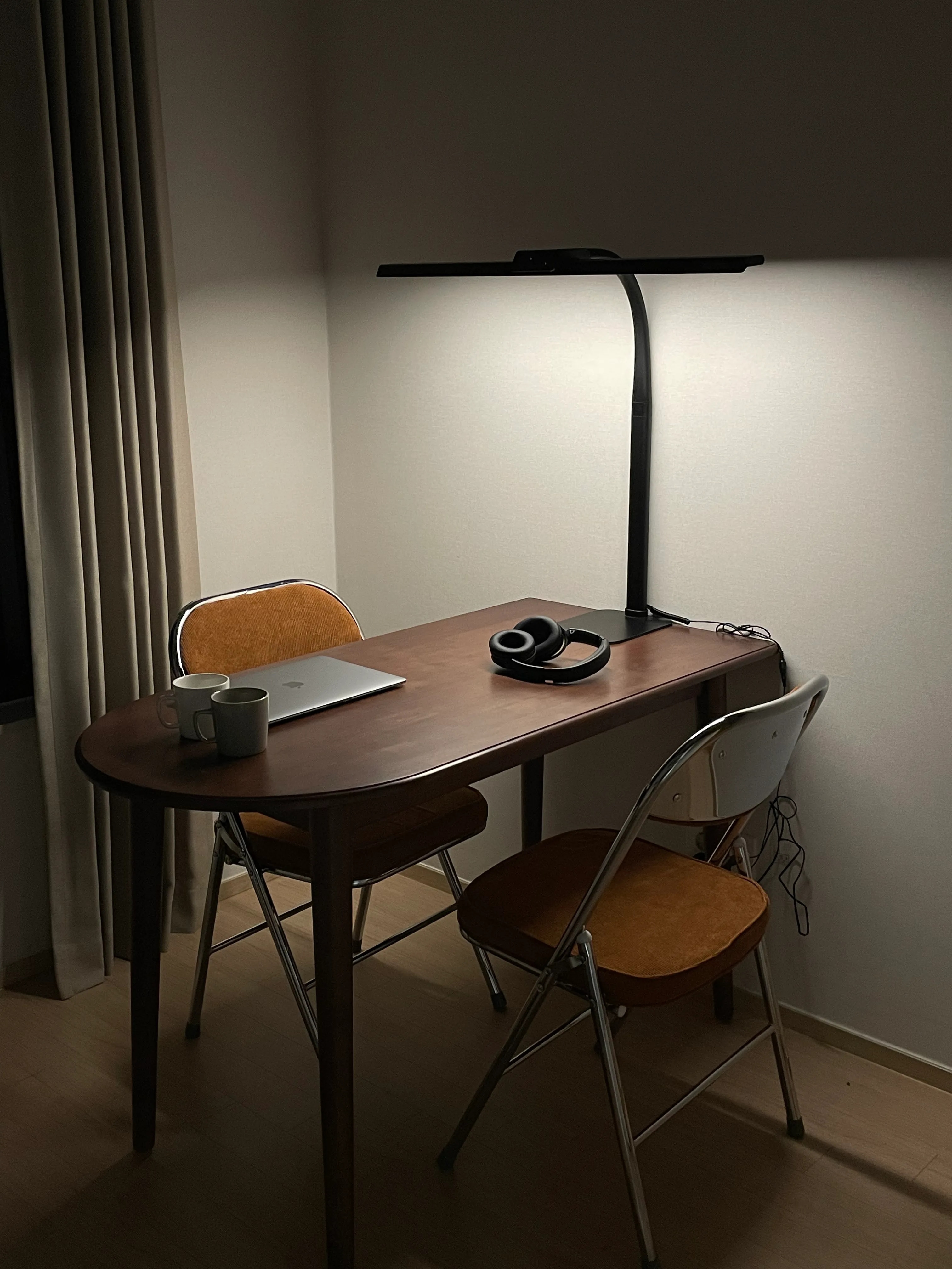 Walnut Half Oval Dining Table user photo