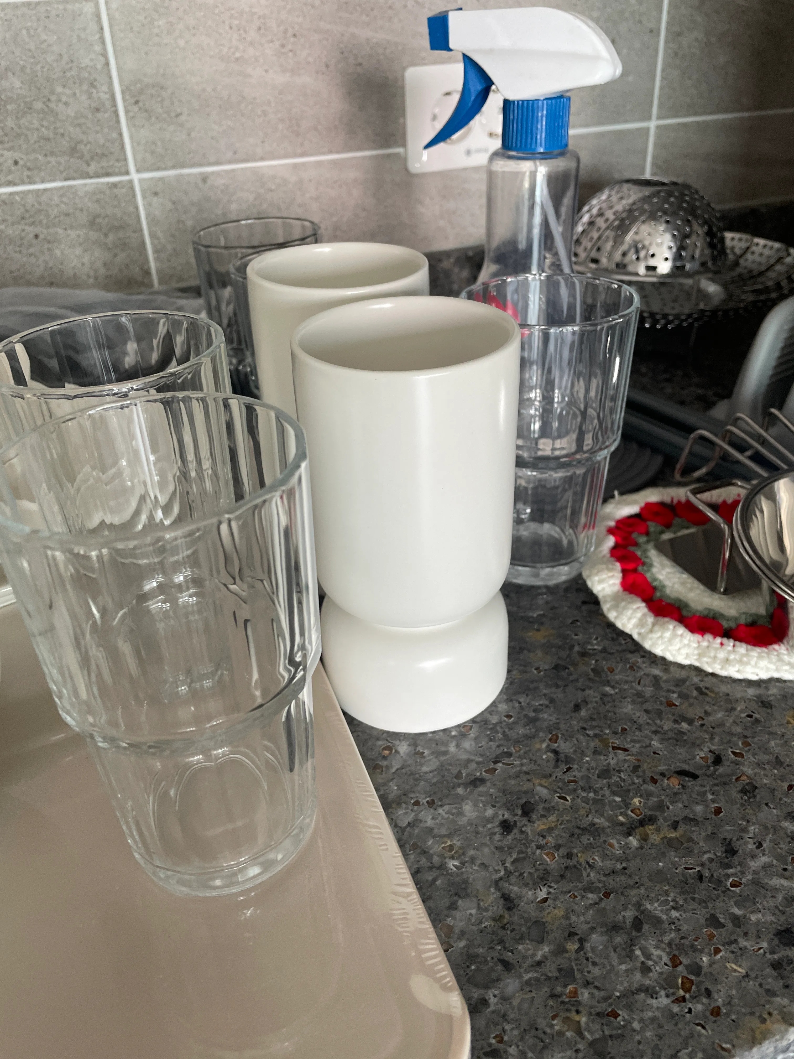 Ceramic Pedestal Mug – Sculptural Decor Piece user photo