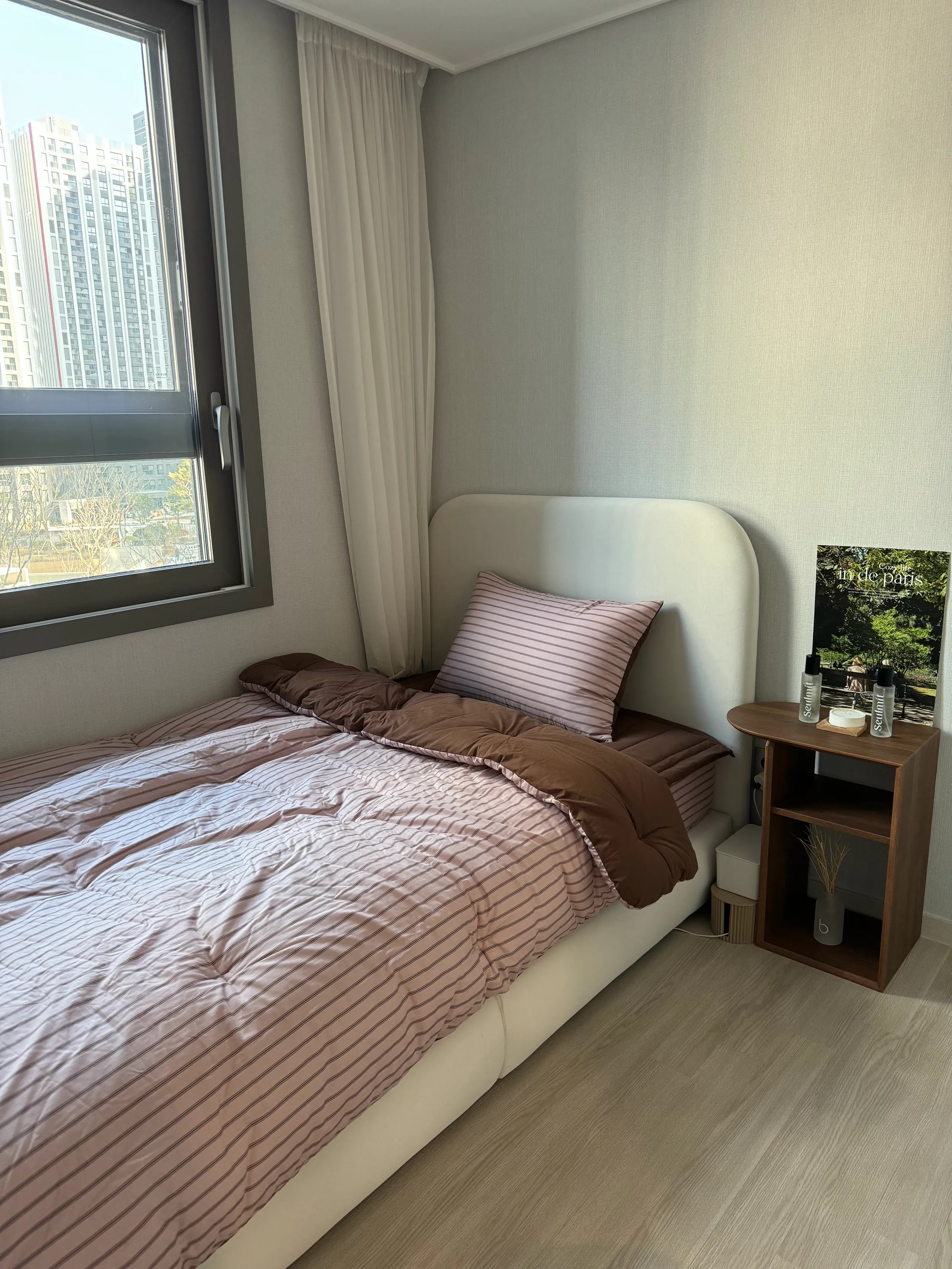 Convertible Side Table & Shelf user photo