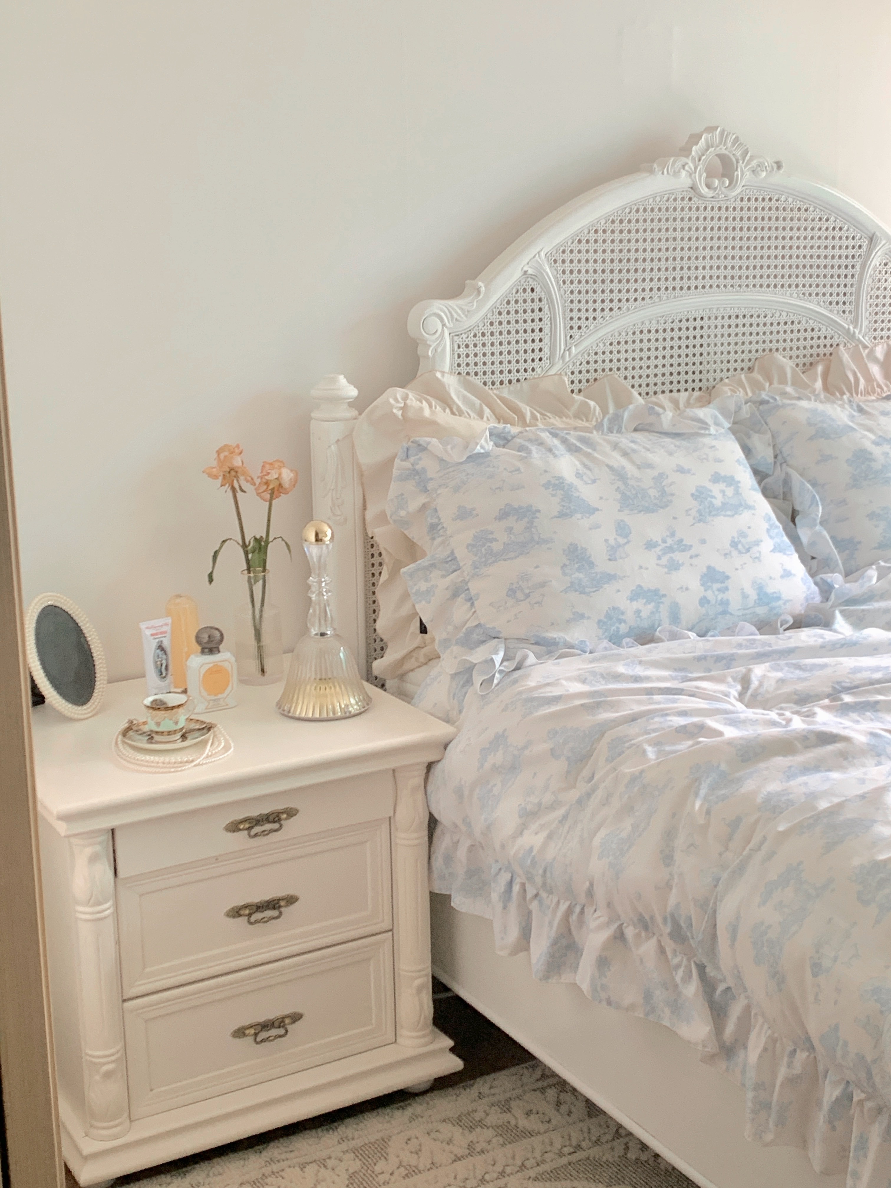 Hotel Style Dust-Free Frill Pillowcase user photo