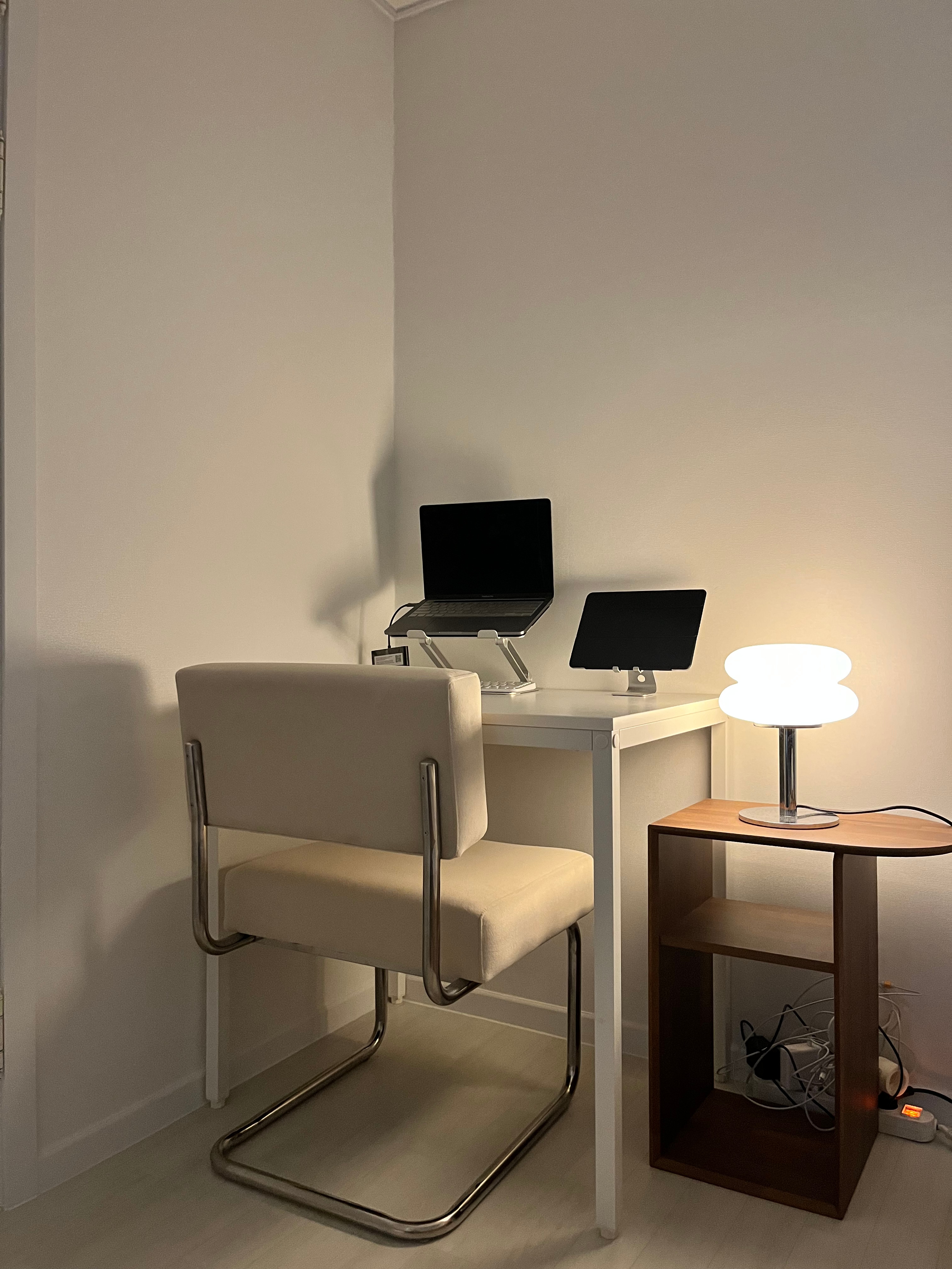 Convertible Side Table & Shelf user photo