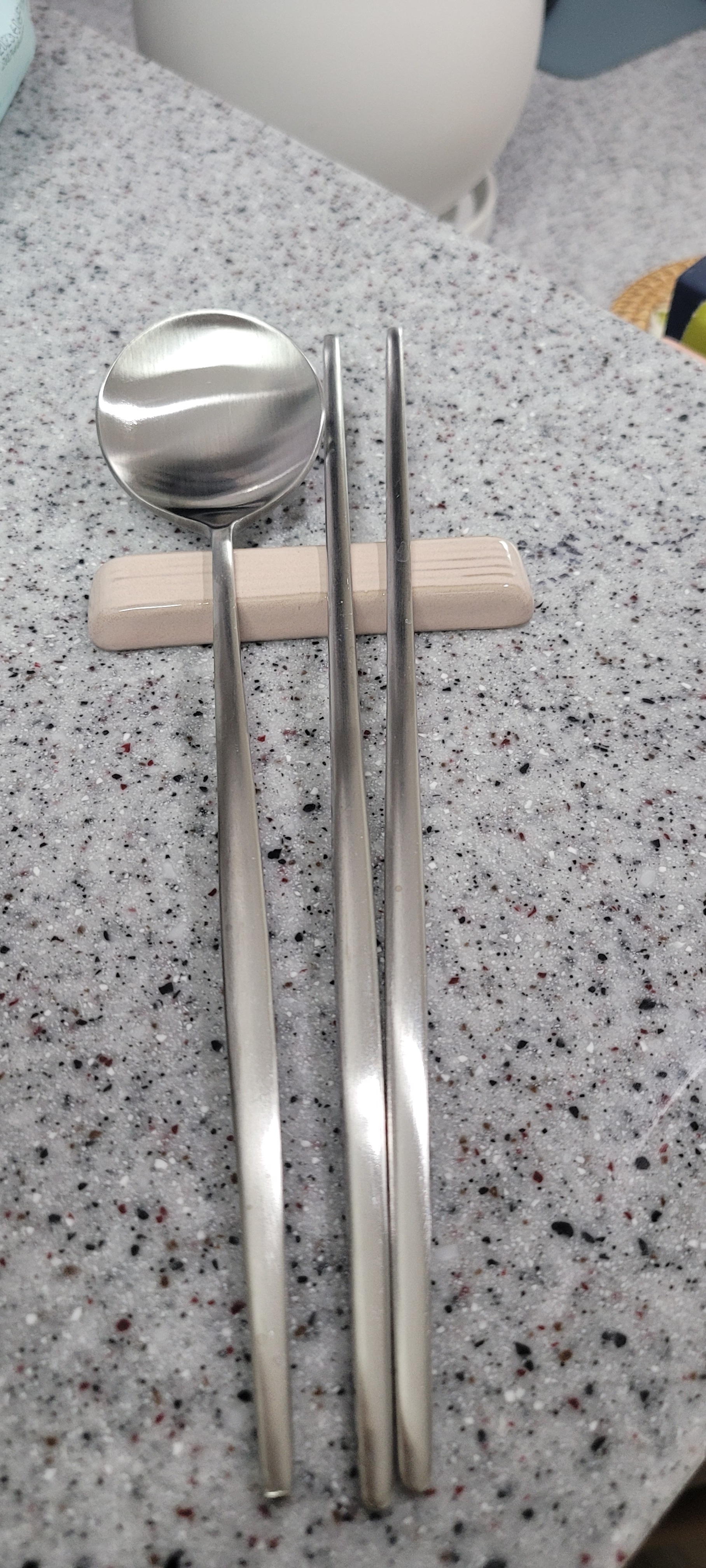 Helio Stainless Steel Spoon & Chopsticks Set user photo