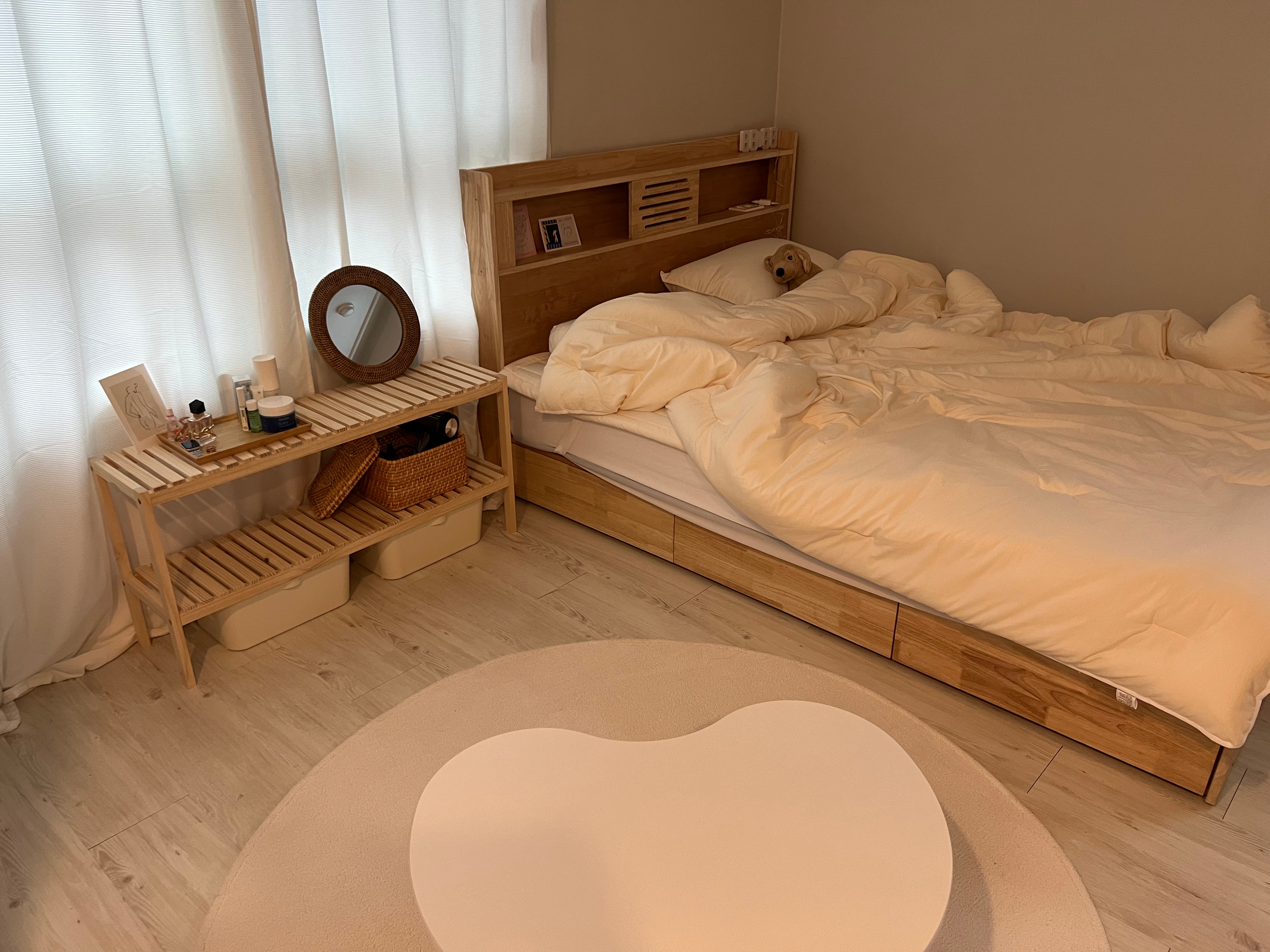 Monde Wave Folding Floor Table user photo