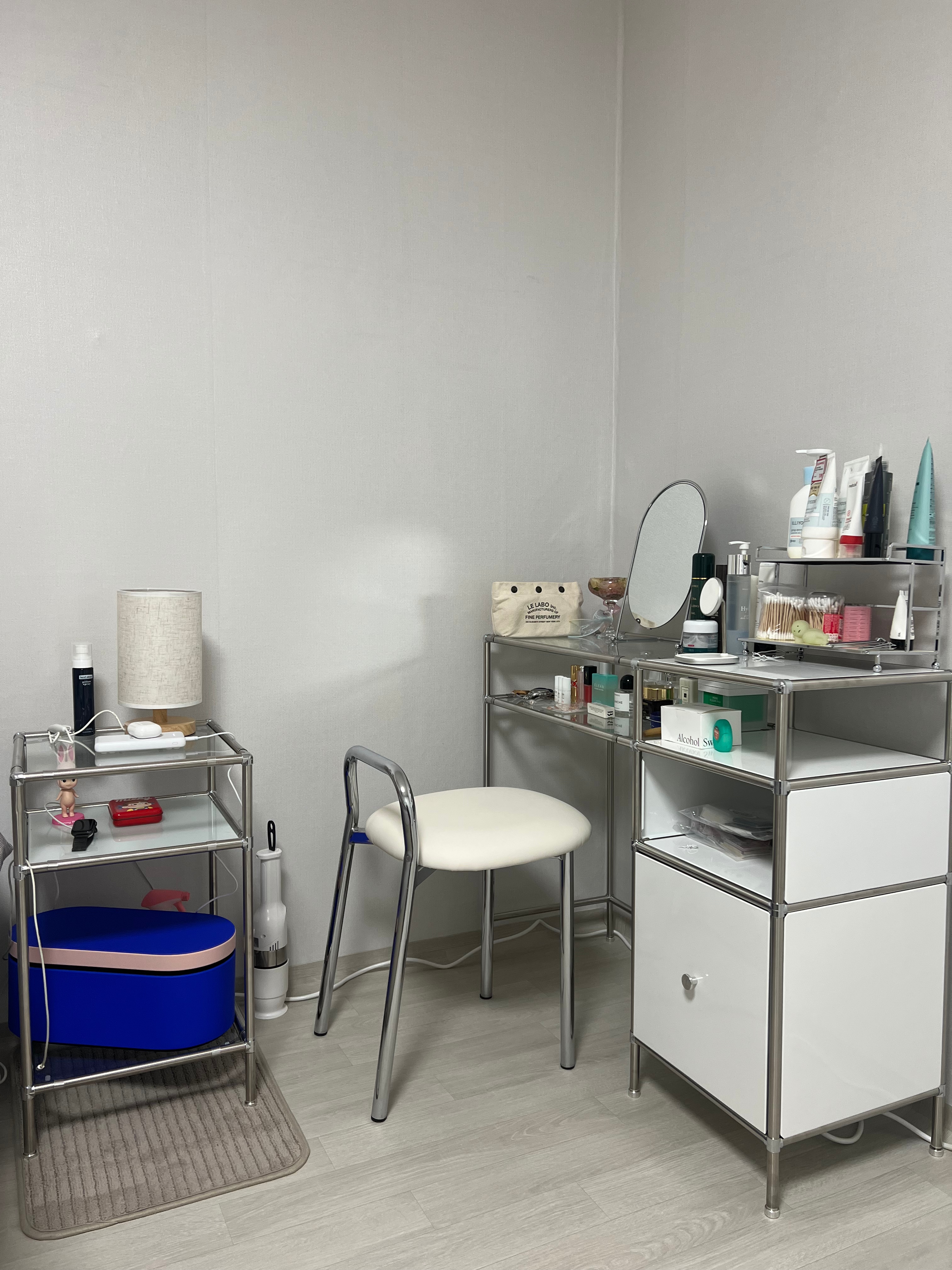 3 Tier Square DIY Modular Tempered Glass Shelf user photo
