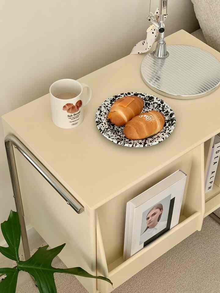 On a cloudy day, dessert🤍
Salt bread with salt bread cup🥐☕️

#Desk Terrier Tribe #Summer Snack World Cup #Summer Food Week #Daily Home Vacation #Interior Flower is Lighting #Color Interior #Parenting is Item #My Cleaning Tip #Today's Scene #Today's Garden #Plating Essential Item
#Daily Living Joy #Home Cafe #Magazine Rack #Crow Canyon #Mug Cup #Salt Bread #Home Cafe Interior #Living Room Interior 
#Our Home Photo Zone #Today's Garden #Laundry Tip Storage #Interior Tricks #Rare Low Lover #Our Home Today #Space Separation Interior #Found the Fragrance of Life #Our Home Mom Zone
