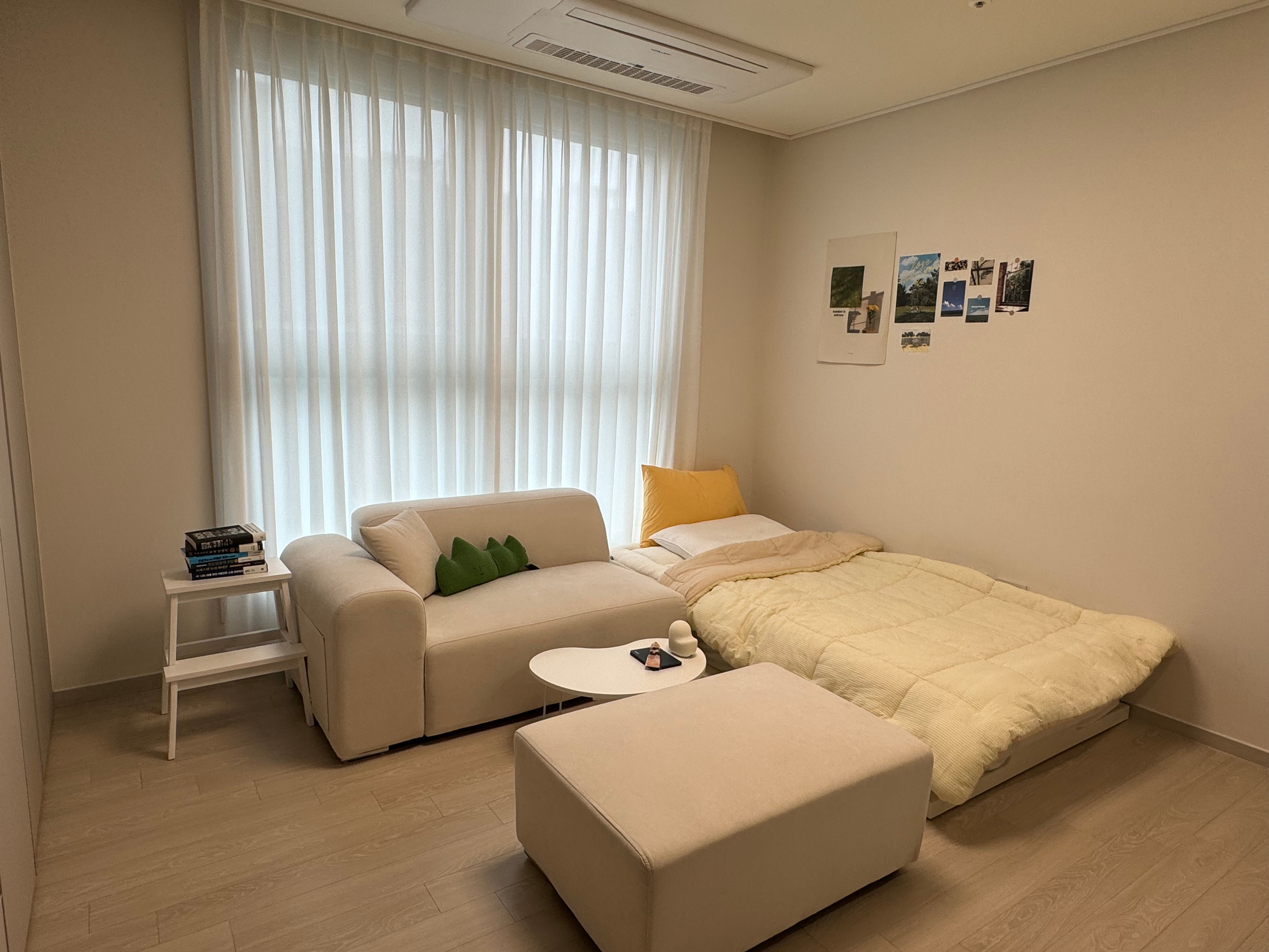 Monde Wave Folding Floor Table user photo