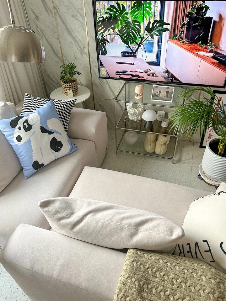 short form carousel card thumbnail