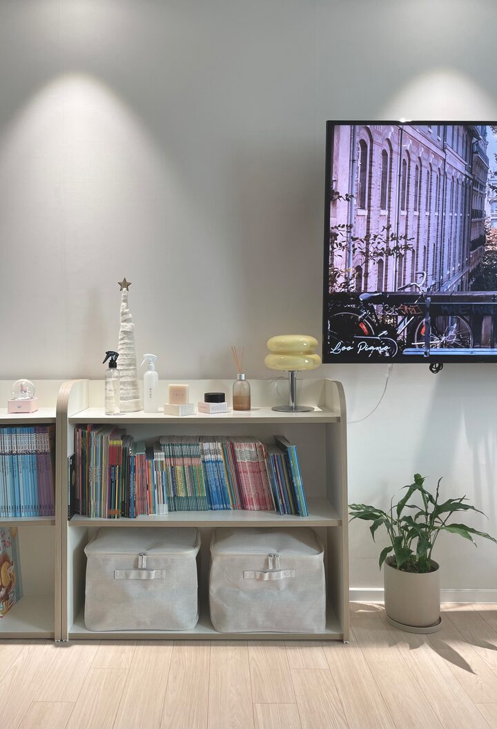 short form carousel card thumbnail