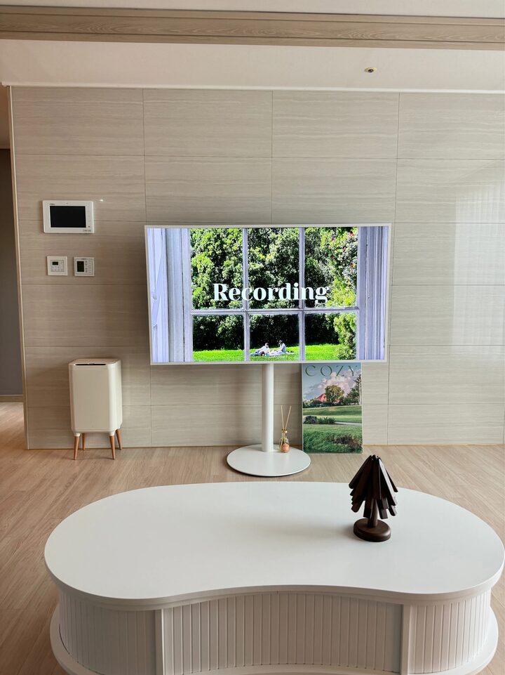 short form carousel card thumbnail