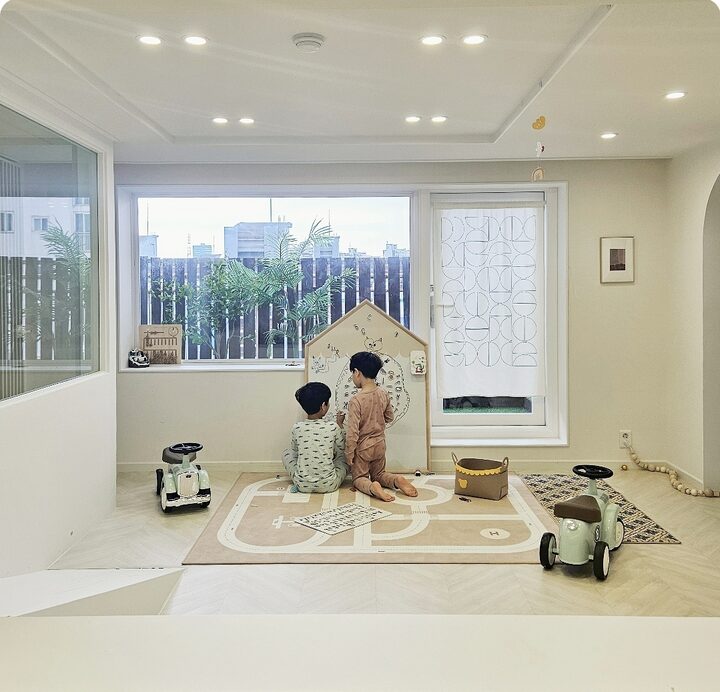 short form carousel card thumbnail