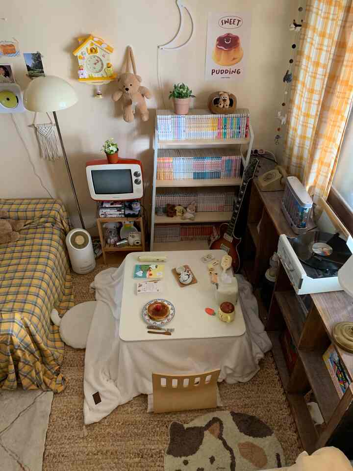 今回、構造を変えた私の部屋💛

#オーハウス
#オーハウスシーズン10 
#自宅で一番忙しい 
#ビンテージインテリア 
#こたつ 