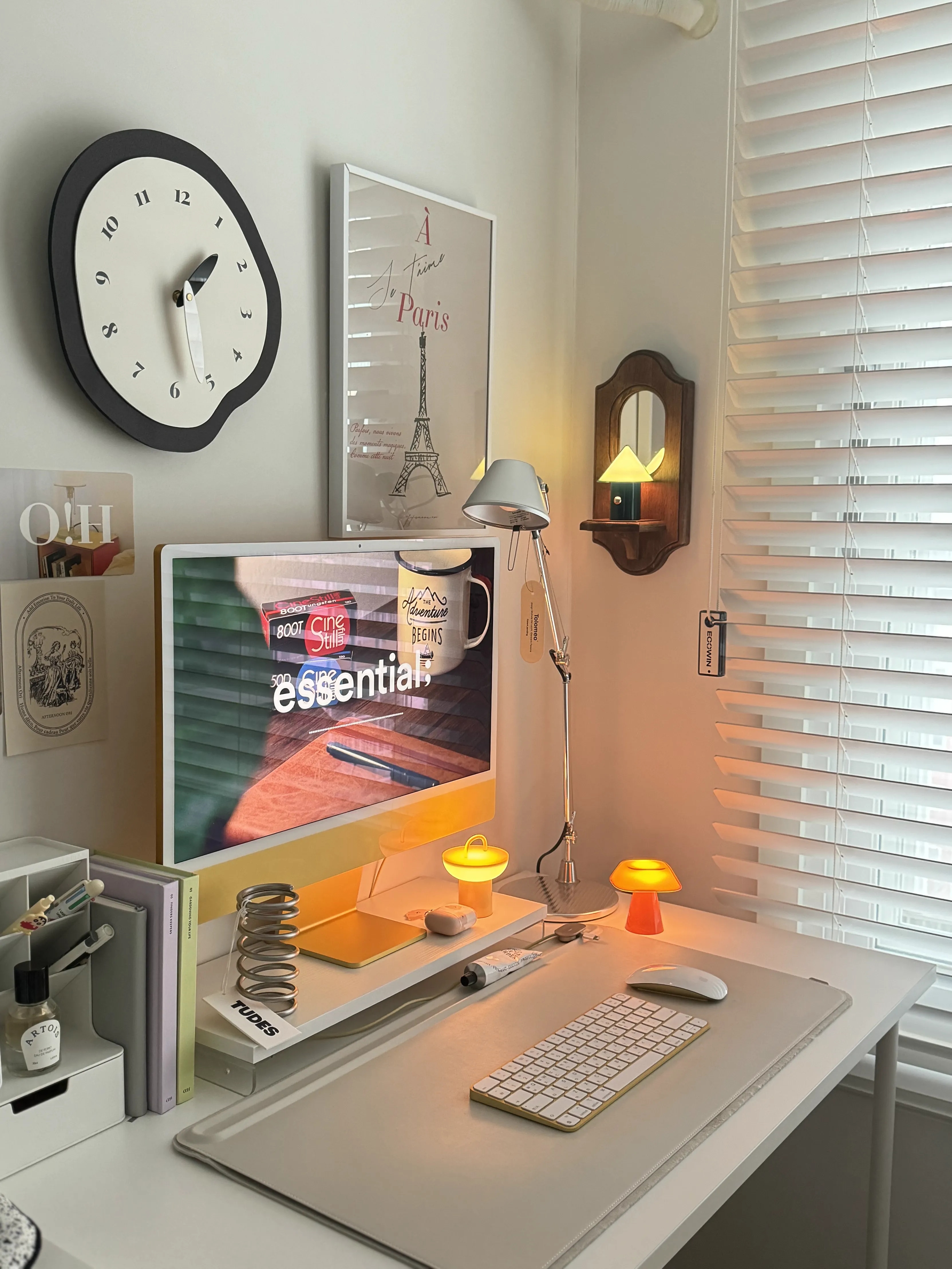 Wavy Retro Wall Clock user photo