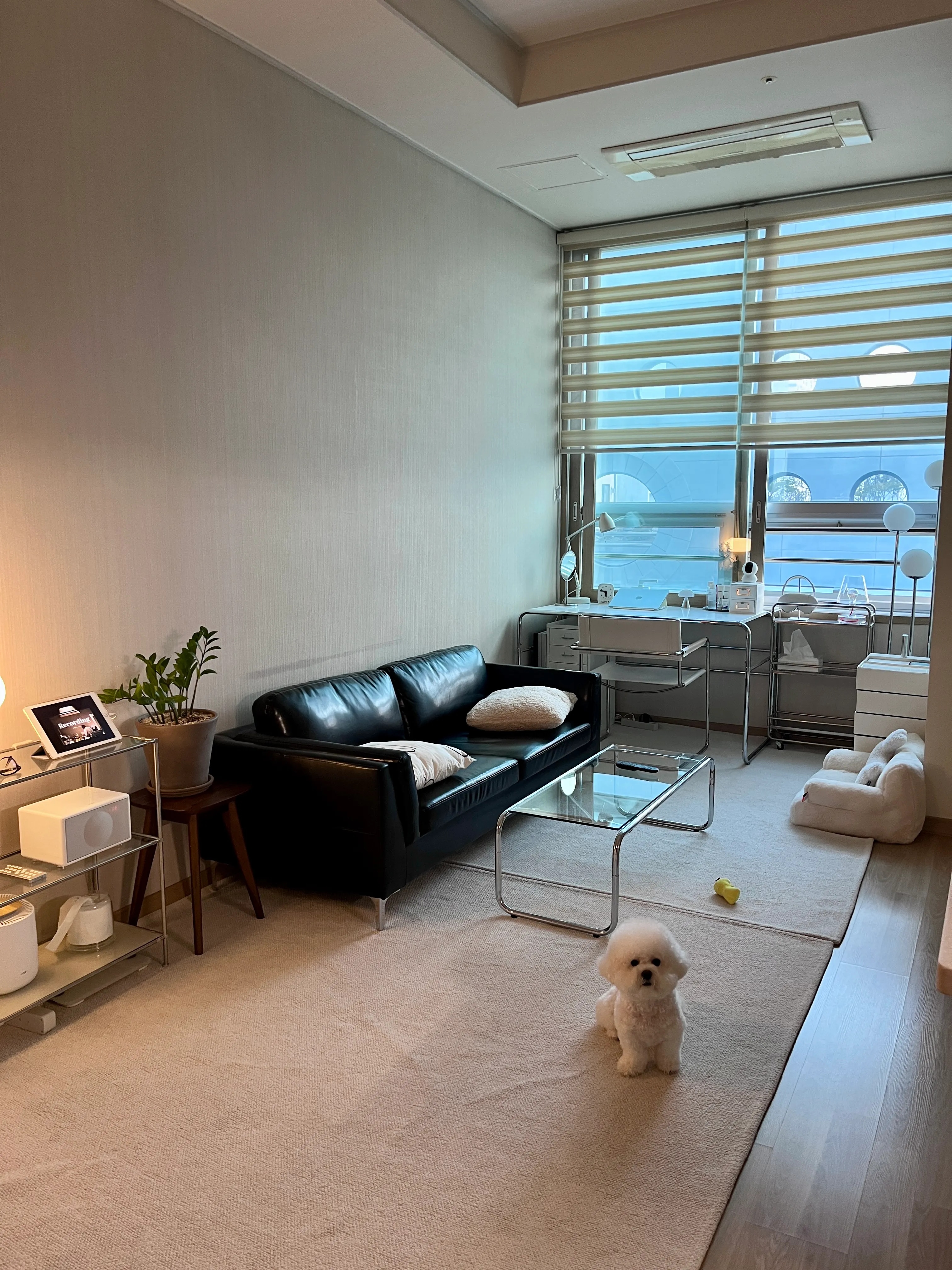 SIMRISHAMN スィムリスハムン フロアランプを使ったインテリア