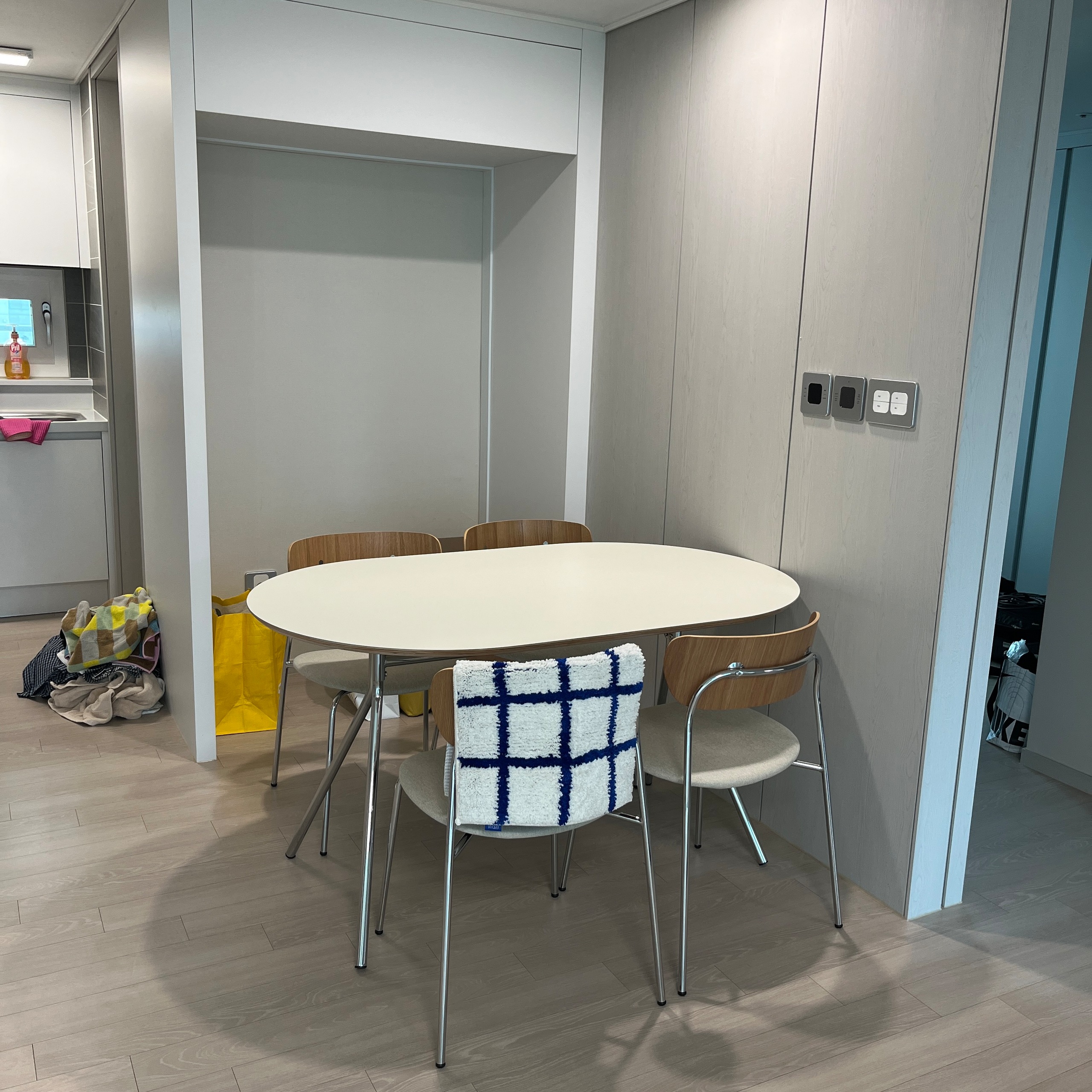 16piece MID-CENTURY ダイニングテーブル 楕円形 140cm［6色