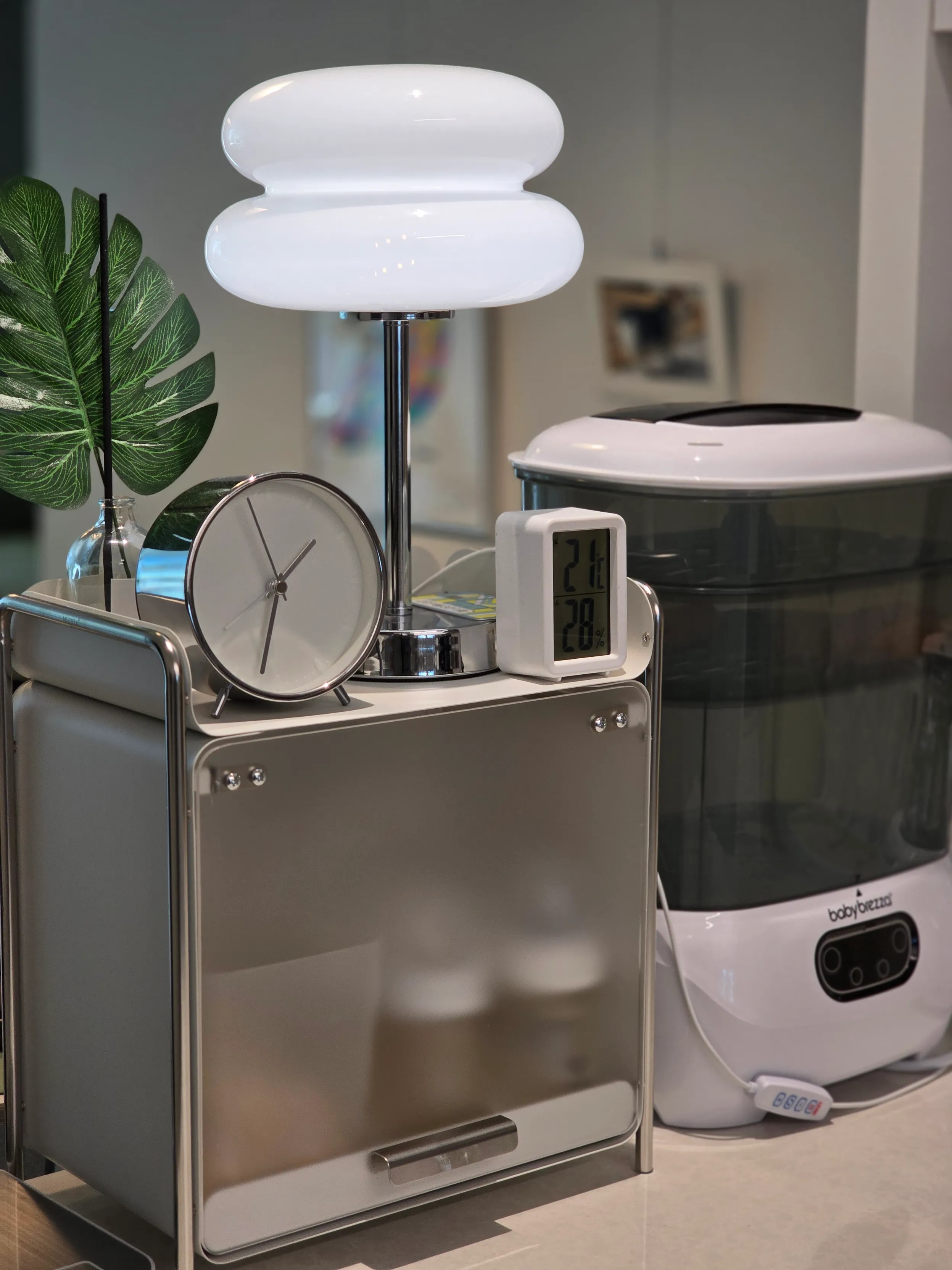 White Sliding Door Metal Storage Cabinet user photo