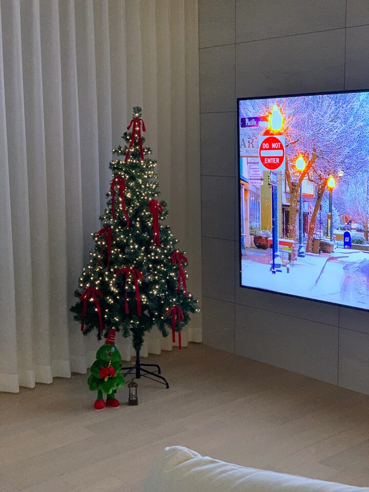 short form carousel card thumbnail