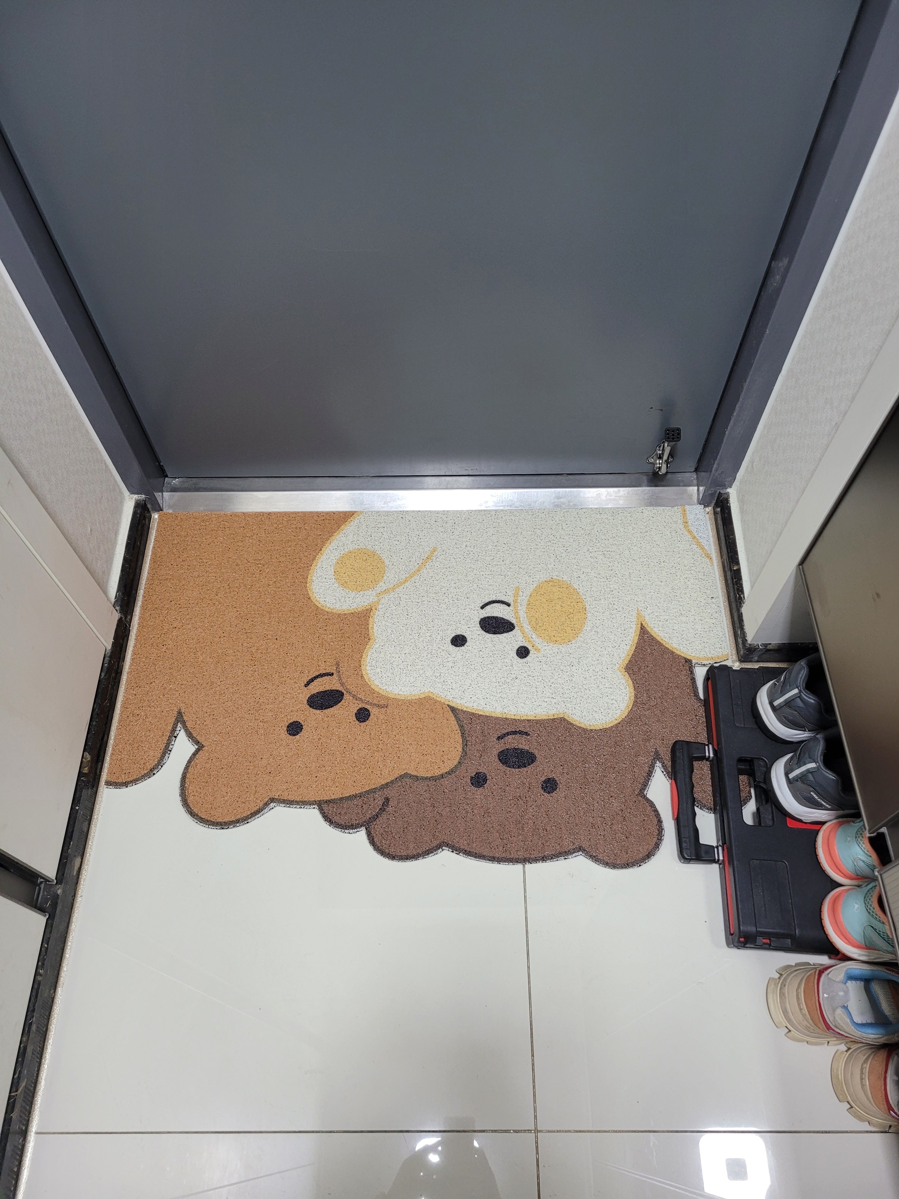 Moongomi Friends PVC Coil Door Mat user photo