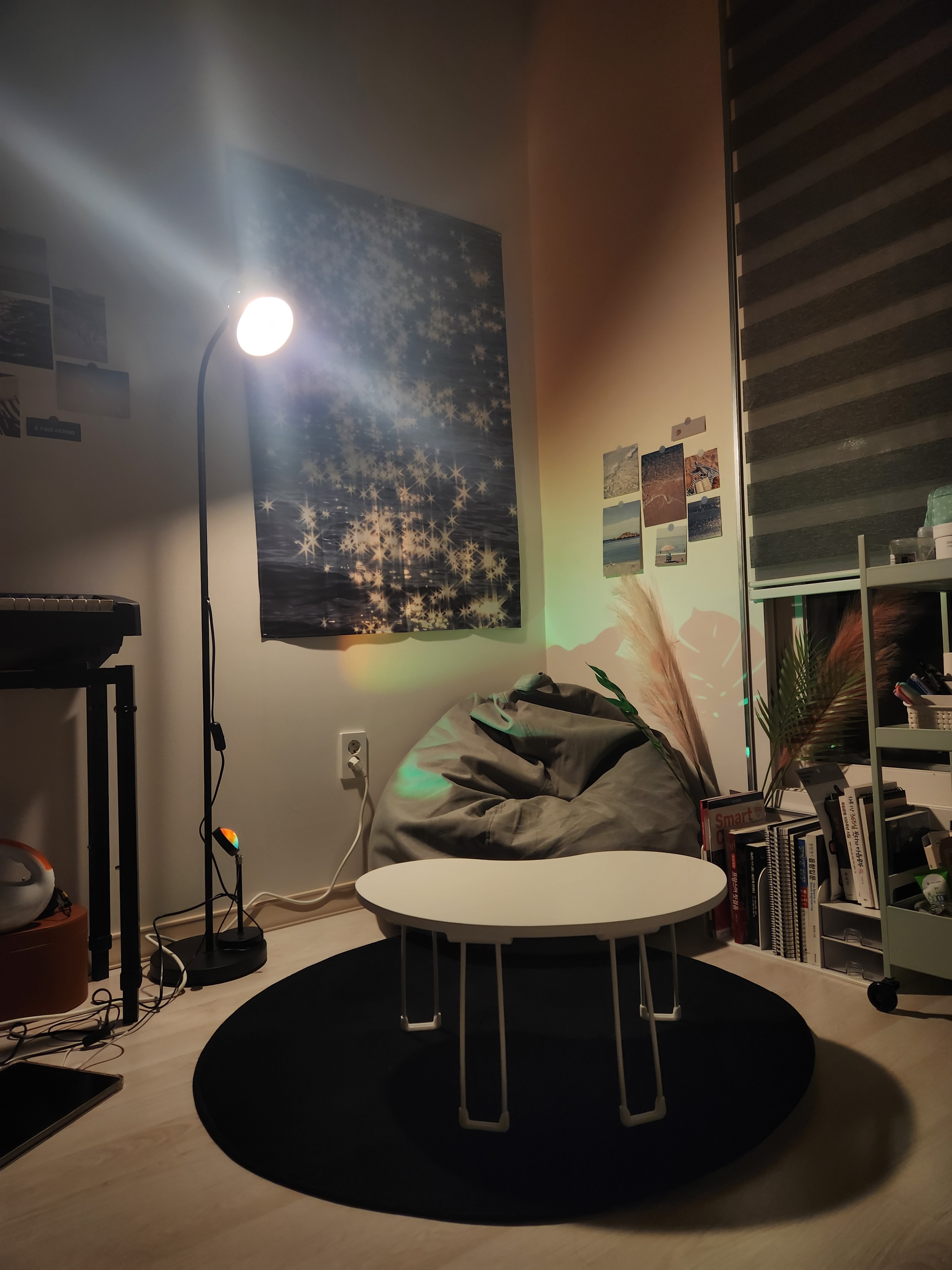 Monde Wave Folding Floor Table user photo