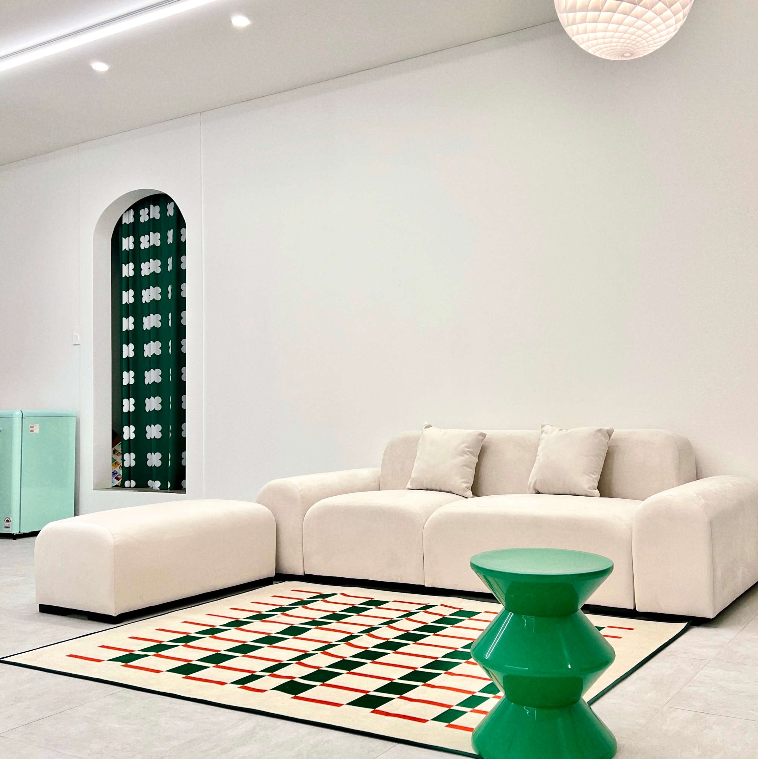 Hourglass Accent Stool user photo