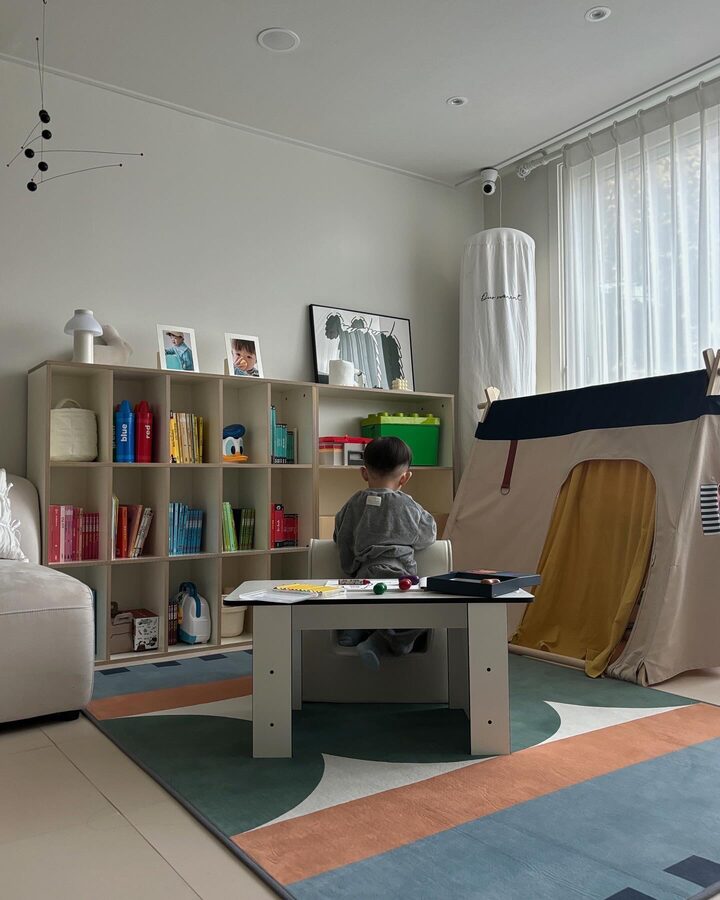 short form carousel card thumbnail