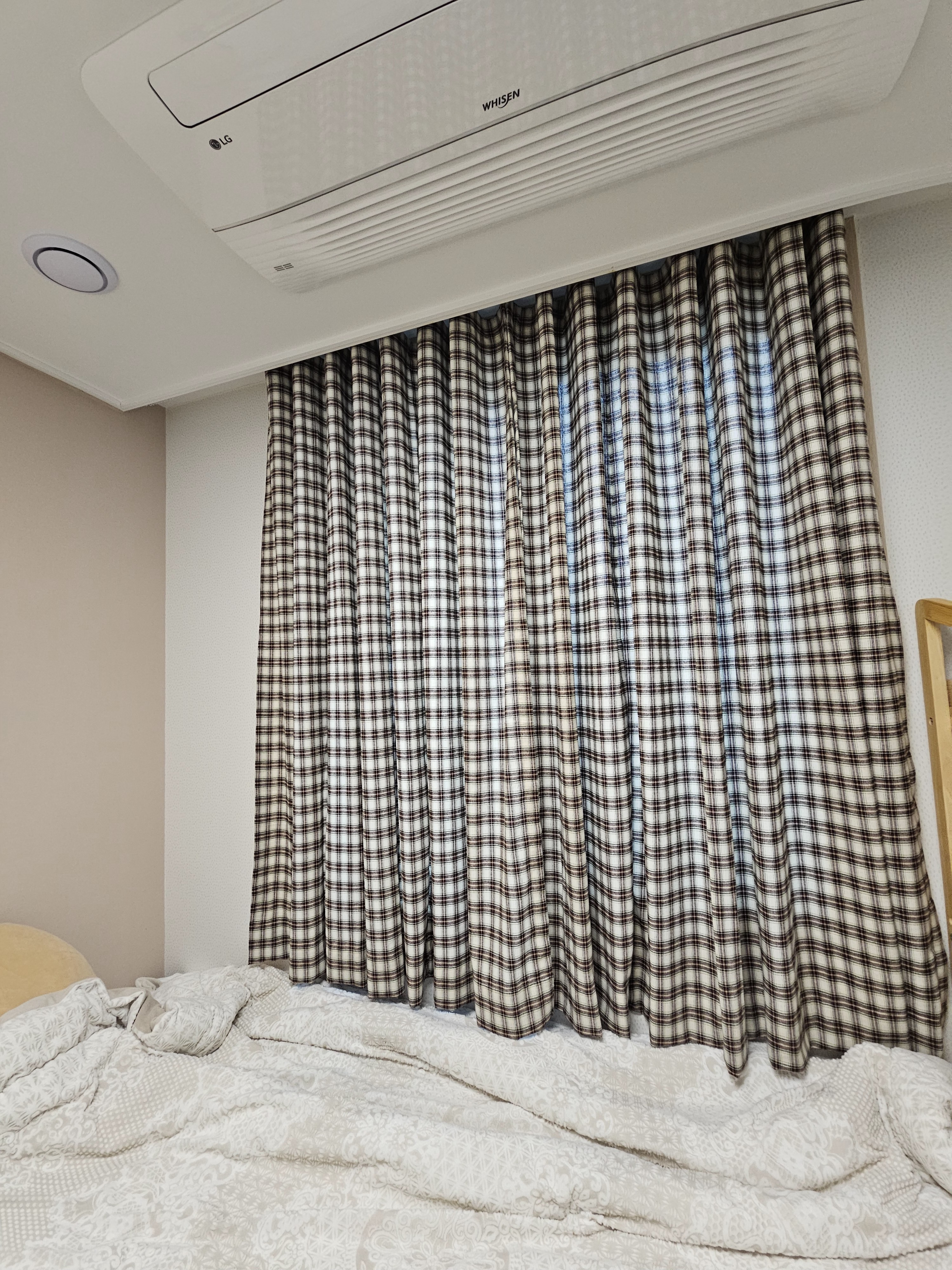 Cozy Brown Plaid Curtain user photo