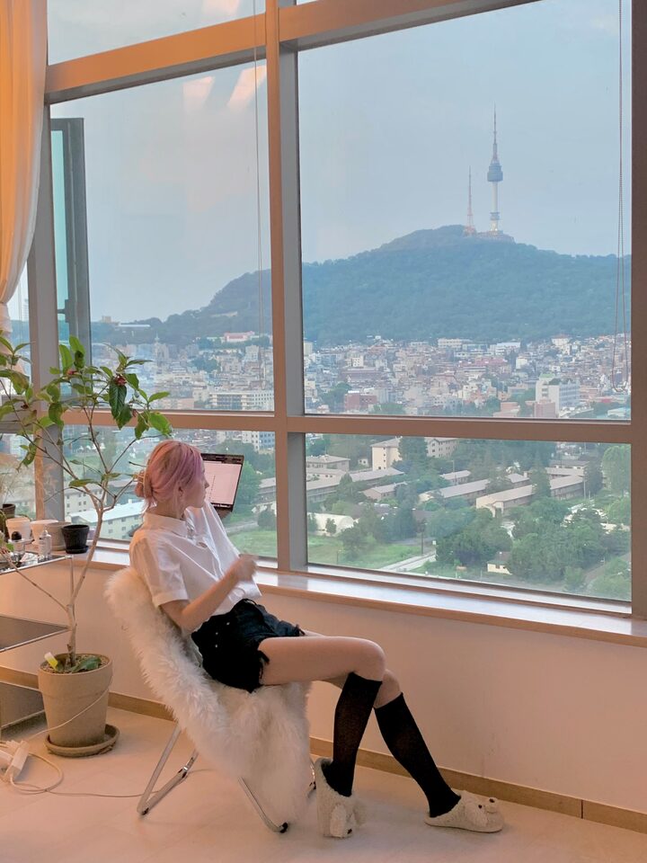 short form carousel card thumbnail