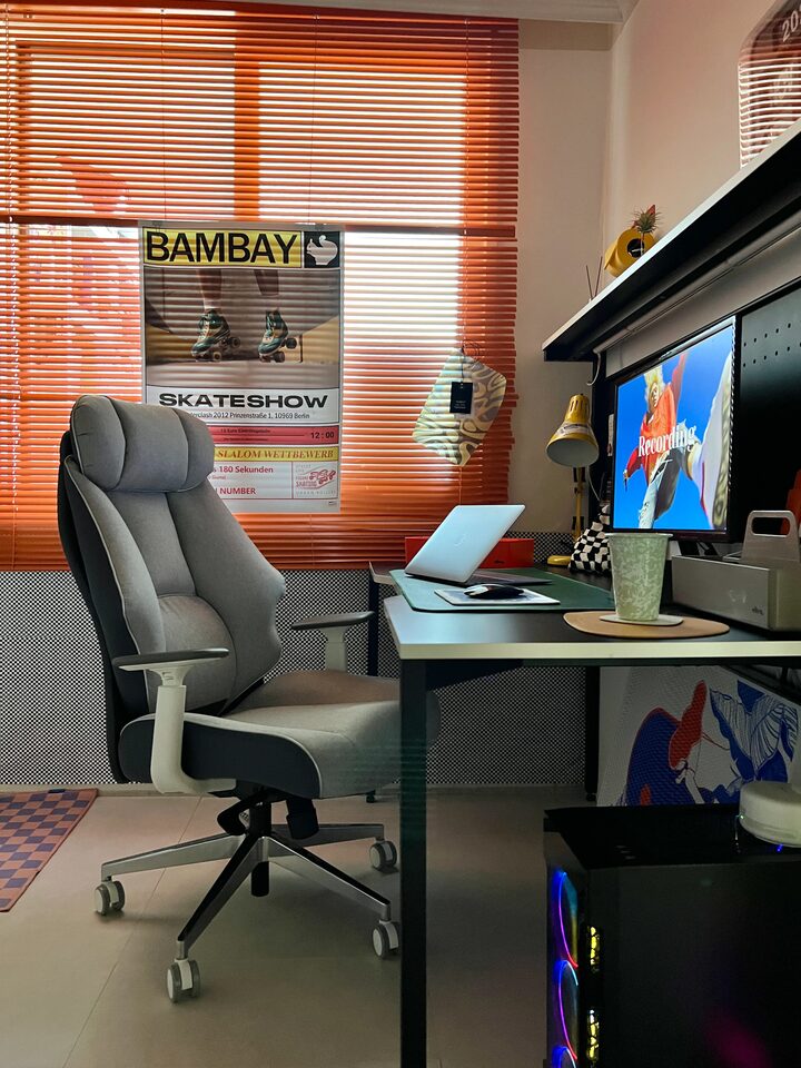 short form carousel card thumbnail