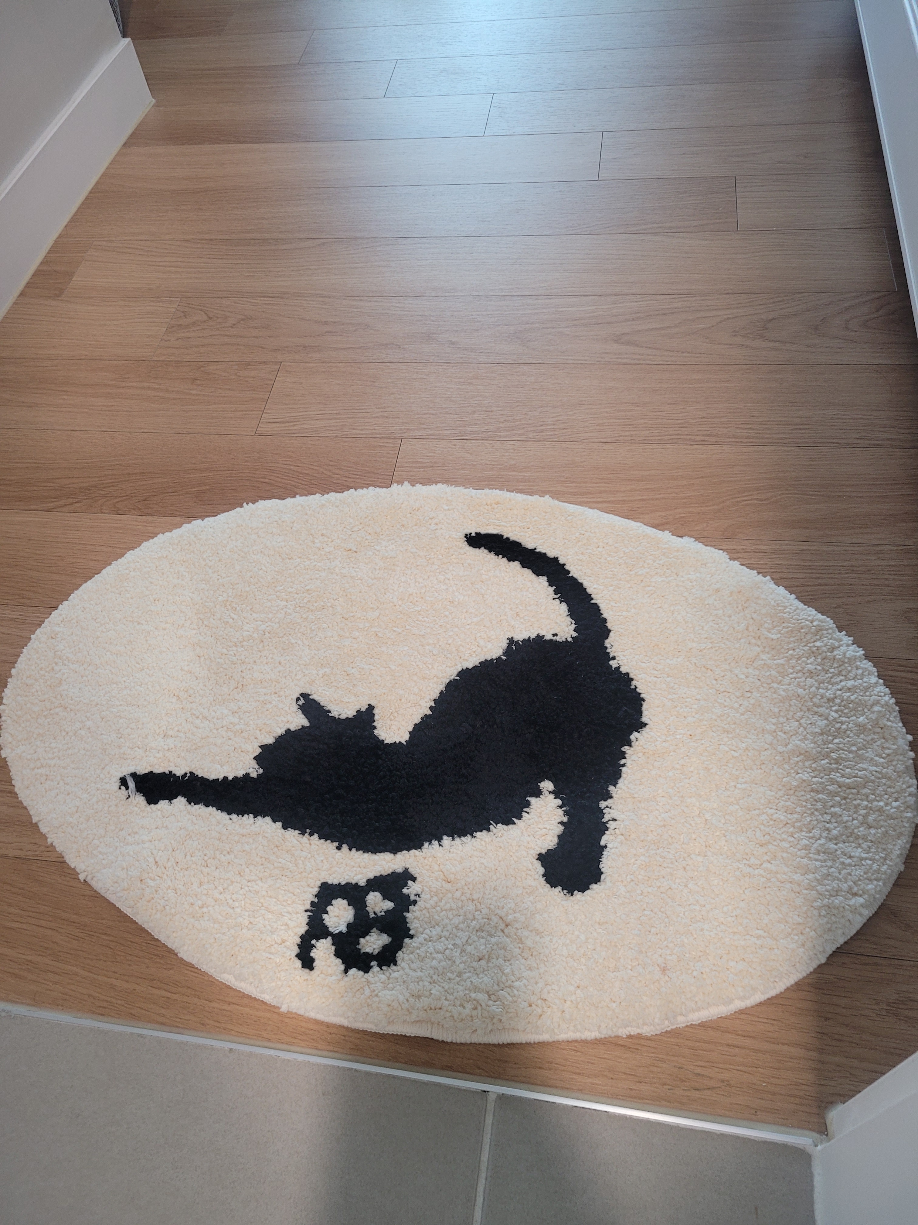 Elegant Cat Silhouette Accent Rug user photo