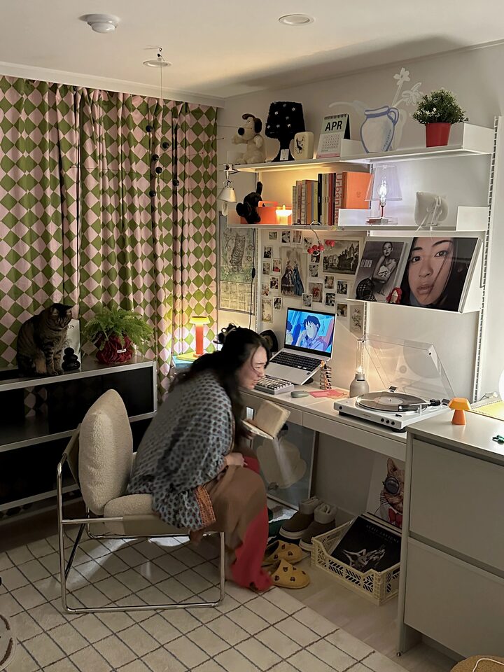 short form carousel card thumbnail