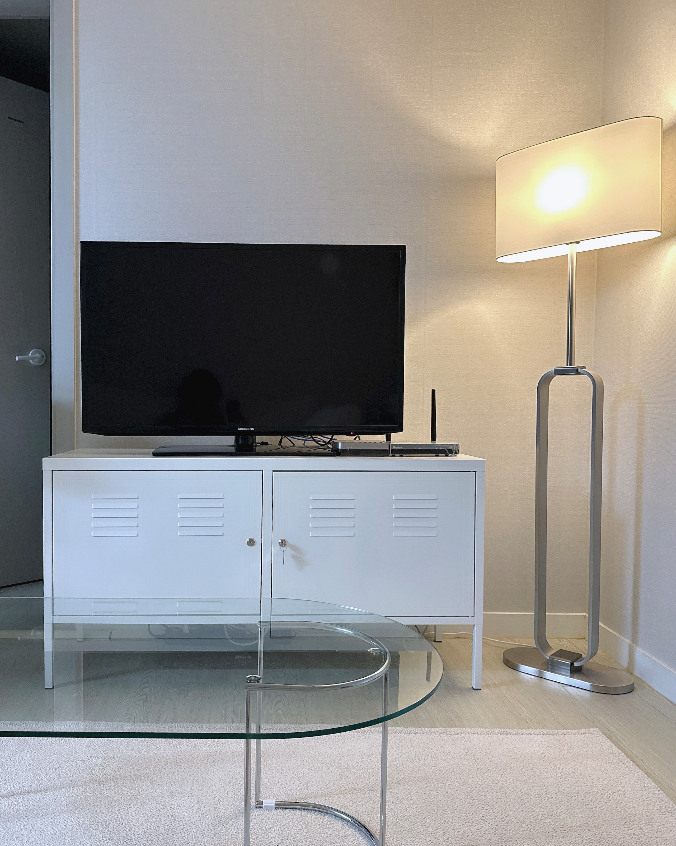 IKEA UPPVIND ウップヴィンド フロアランプ | 照明 | Ohouse