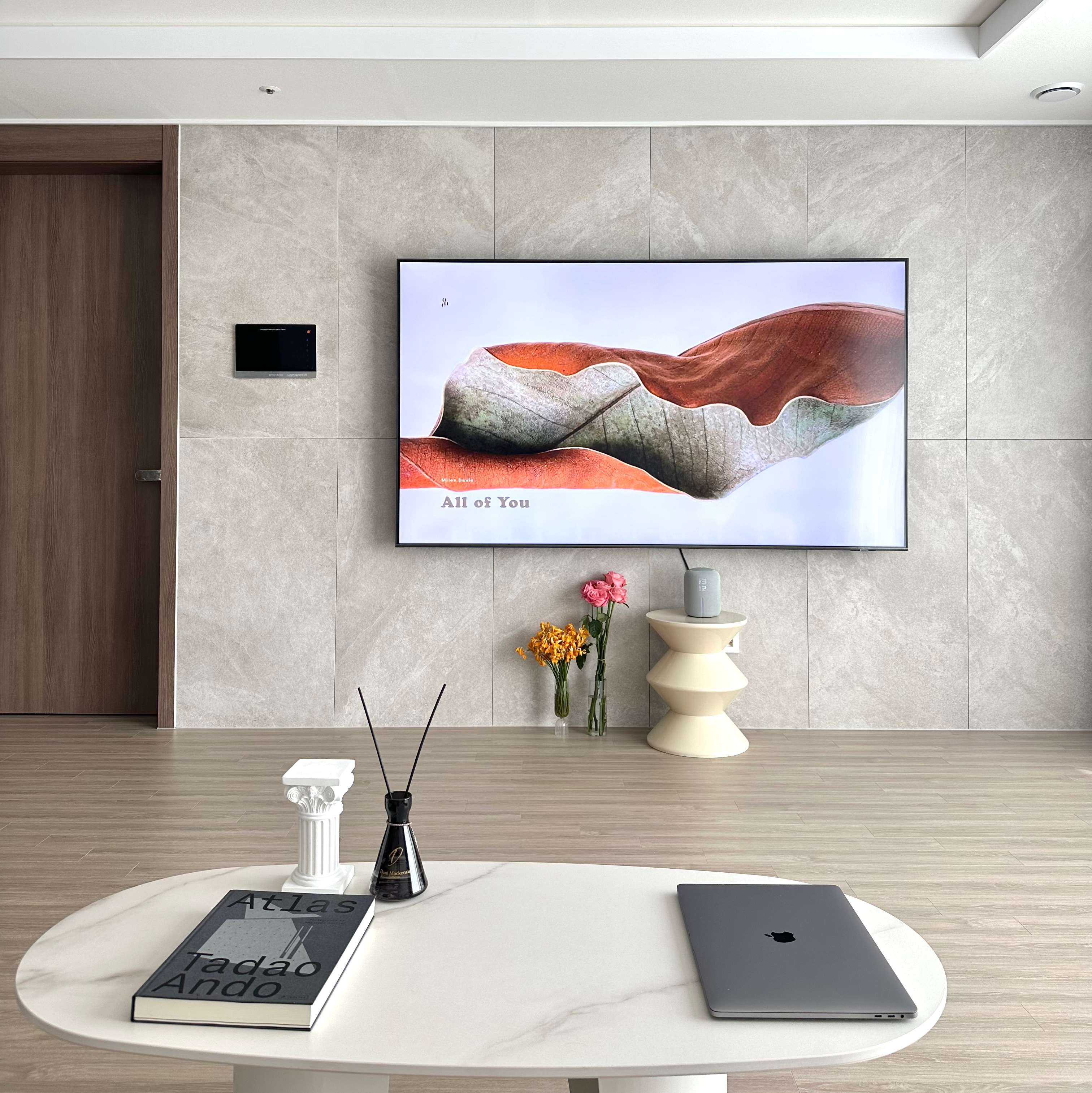 Hourglass Accent Stool user photo