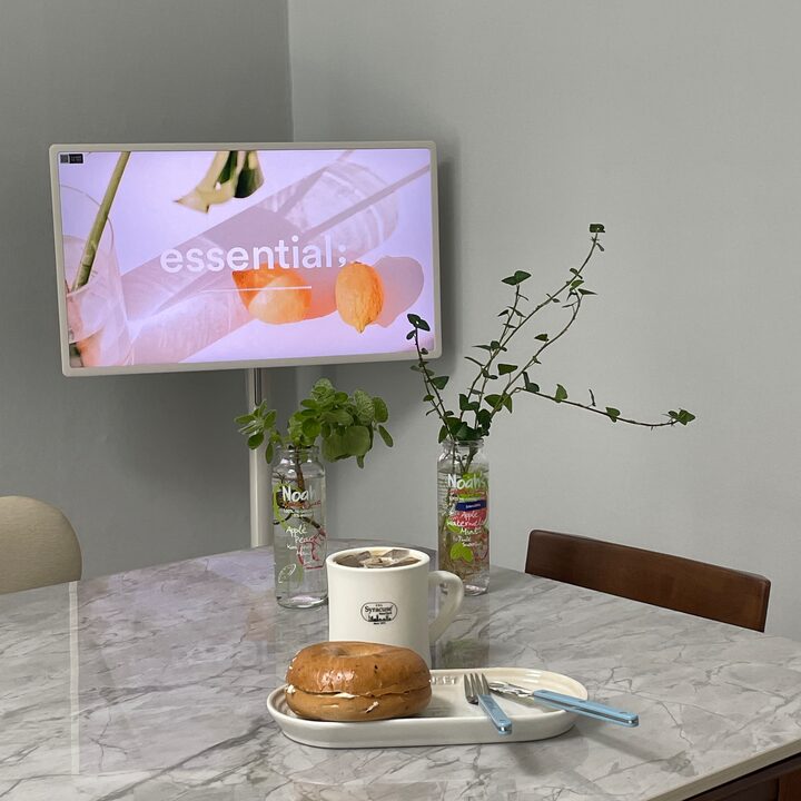 short form carousel card thumbnail