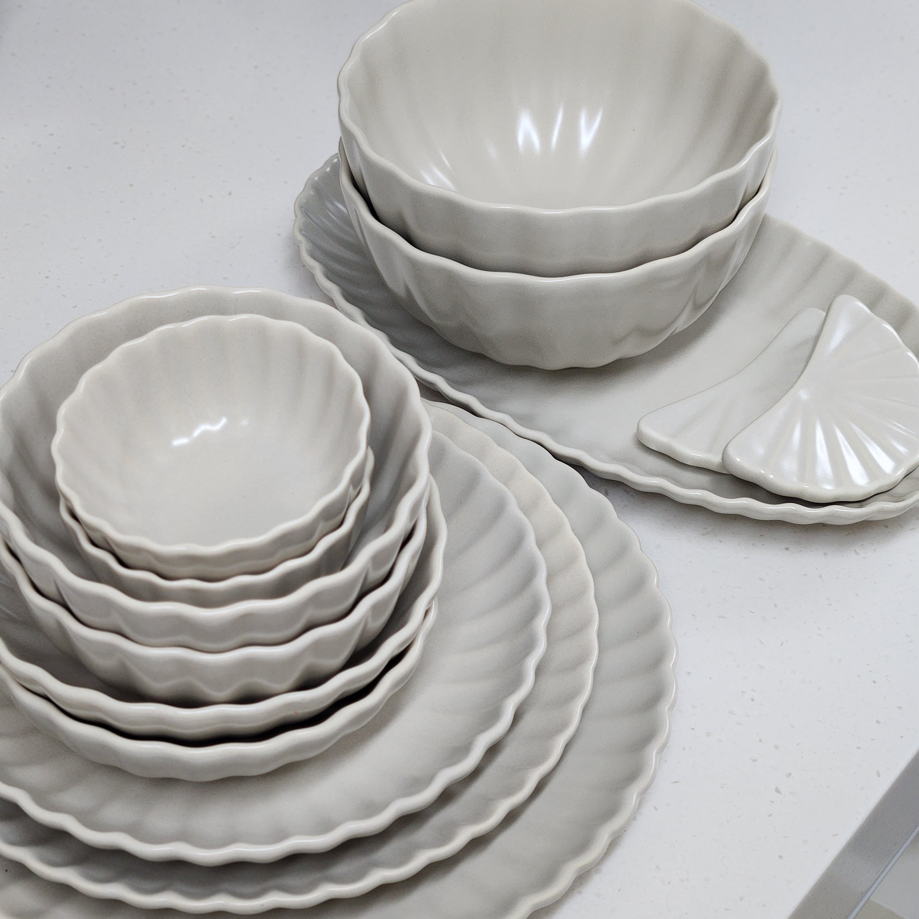 Shell Dinnerware Set for 2 (14-Piece) user photo