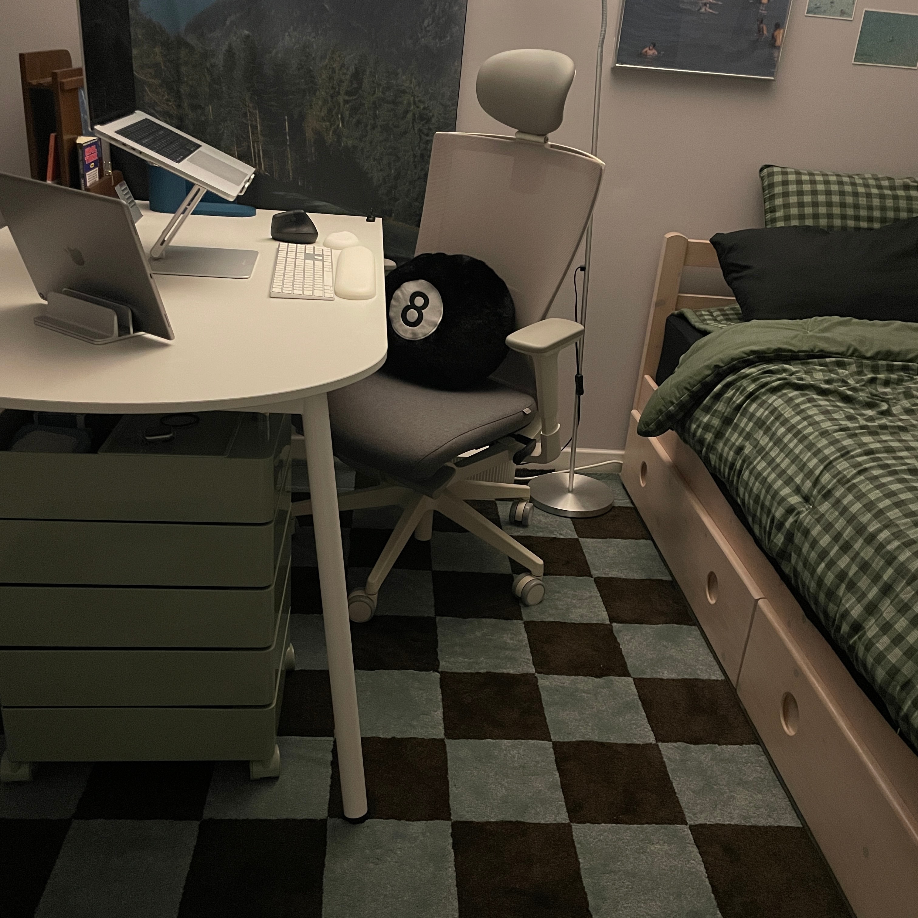 5-Tier Rotating Storage Trolley user photo