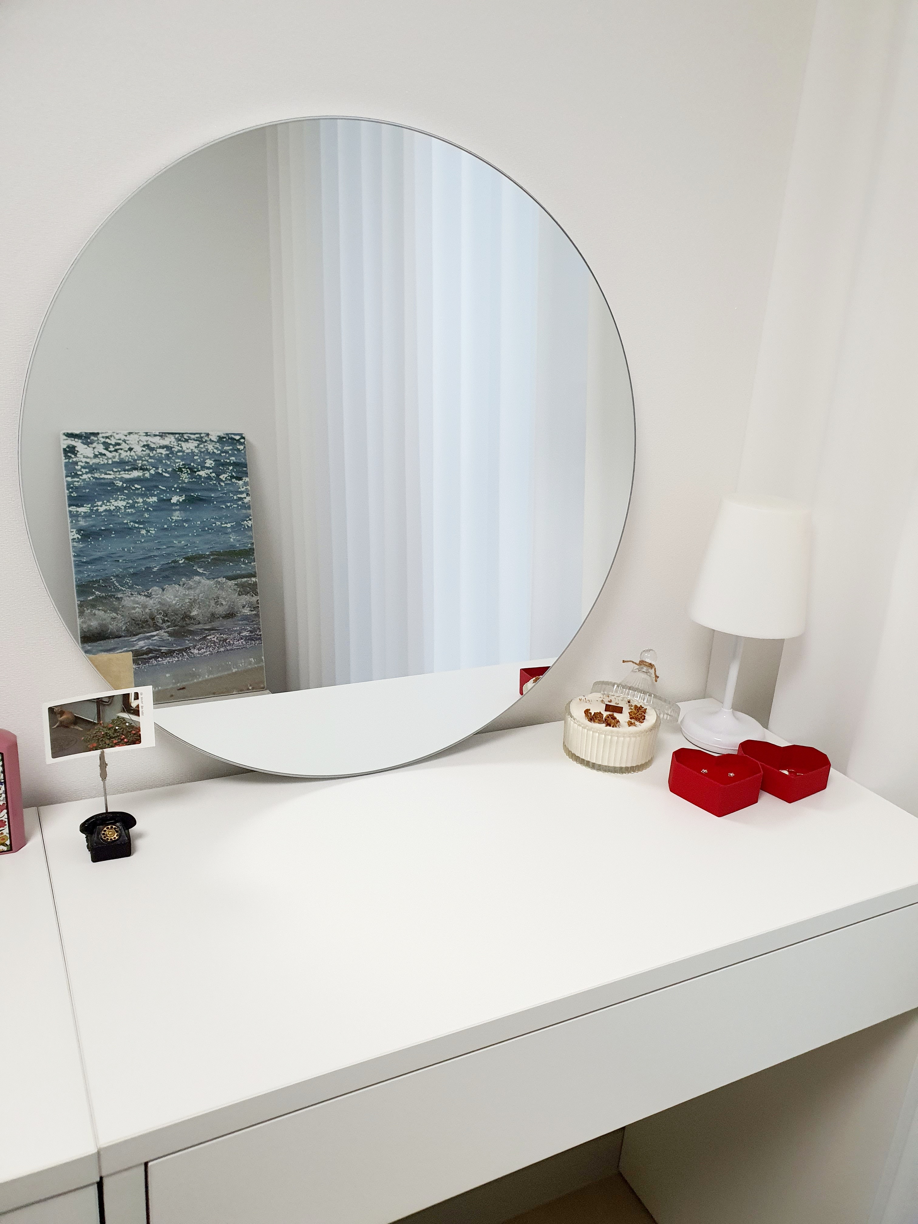 Ocean Wave Foldable Floor Coffee Table user photo