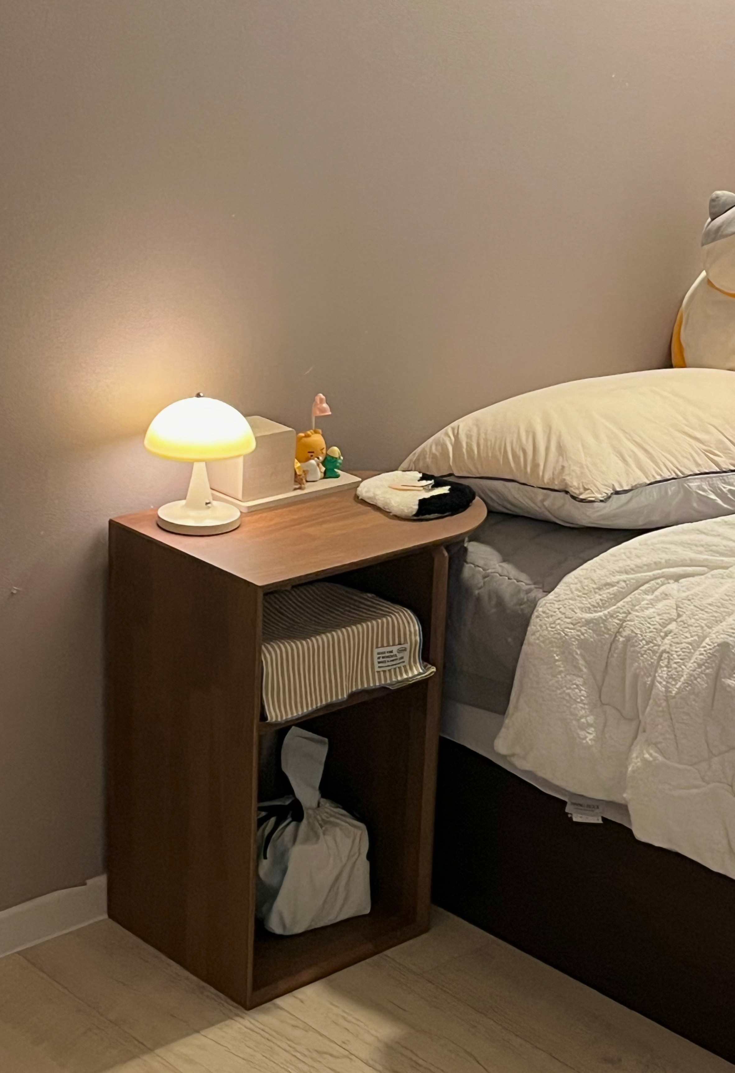 Convertible Side Table & Shelf user photo