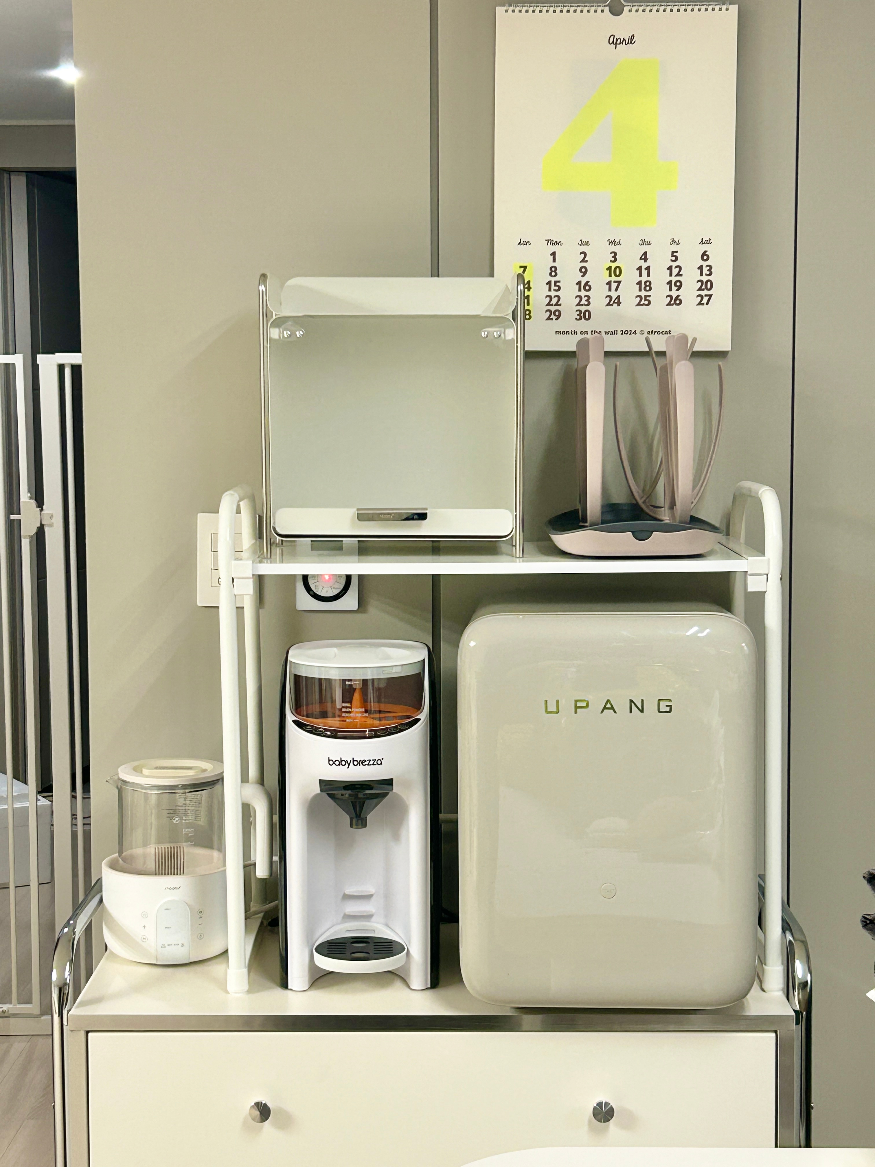 White Sliding Door Metal Storage Cabinet user photo