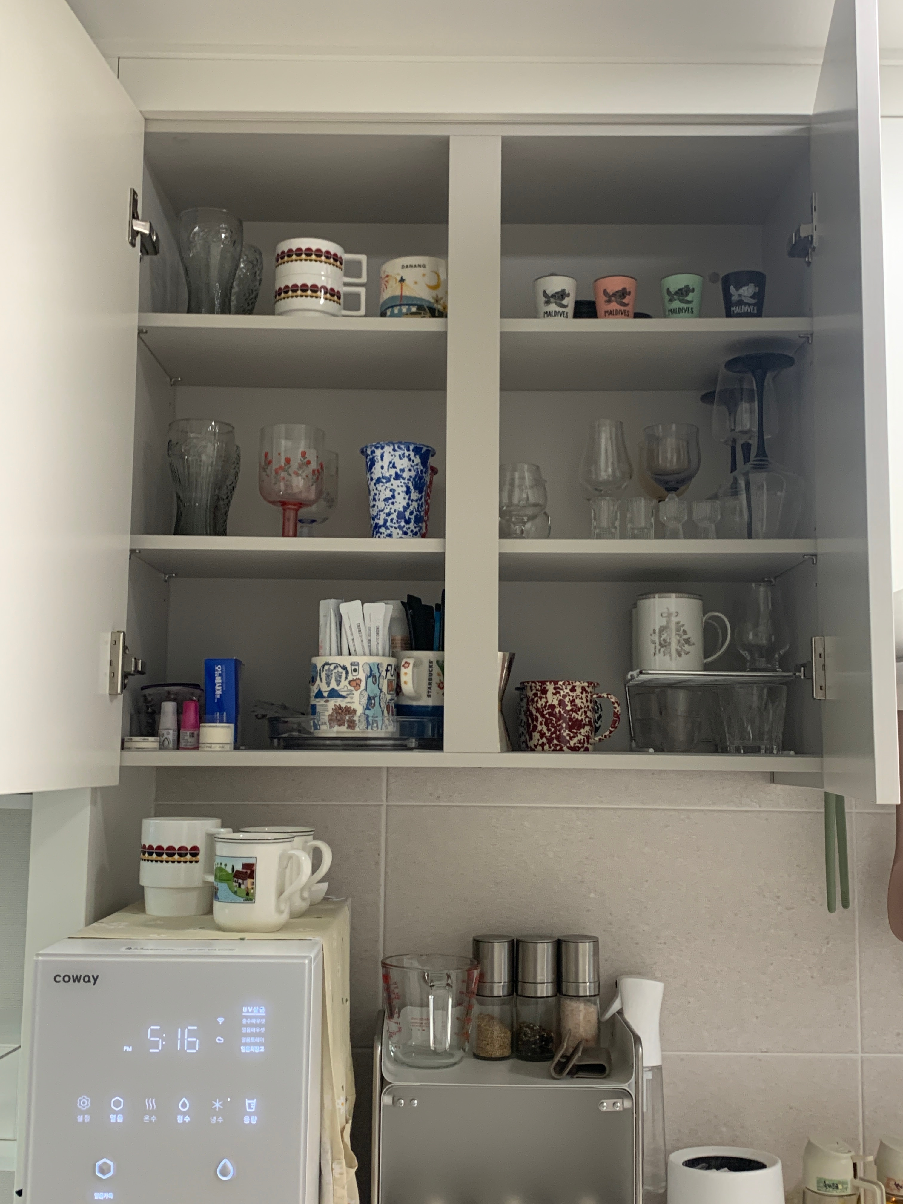 White Sliding Door Metal Storage Cabinet user photo