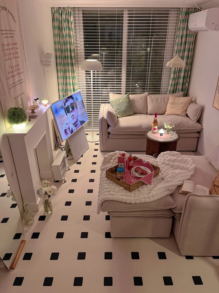 short form carousel card thumbnail