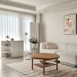 _LIVINGROOM
#제품제공
일상생활을 하다보면 거실이라는 공간은 항상
잡동사니가 우르르 꺼내져있기 마련이더라구요
저희집만 그런거 아니죠? ㅋㅋ
리모컨, 종아리 마시지기, 책등..치워도 치워도
항상 제자리(소파 위, 테이블 위 등)로 돌아오는
회귀본능이 뛰어난 아이들이 있어 항상 눈엣가시😬
하지만 요즘 저희집 거실 풍경은 트루베퍼니처에서
보내주신 책장과 서랍장 덕분에 깔끔 그 자체😍
여기저기 흩어져있던 화병과 캔들, 조각상을 한곳에
모아 멋진 오브제 공간을 만들어주고 옆 서랍장에는
물건들을 넣어 보관해주니 이쁘고 깔끔함이 뿜뿜!
사이즈도 너무 크지도 작지도 않은 사이즈라
저희집 거실 공간에 딱 맞아서 너무 좋아요🫶🏻
/
🏷제품정보
▪️감각3단 서랍장 600 (화이트)
▪️감각3단 라운드 모서리 책장 (화이트)
#거실인테리어 #거실꾸미기 #거실스타일링 #화이트인테리어 #북유럽인테리어 #서랍장 #책장 #트루베퍼니처 #홈스타일링 #홈데코 #livingroom #livingroomdecor #livingroomstyling #homedecor #homestyling #nordicinterior #cozyhome