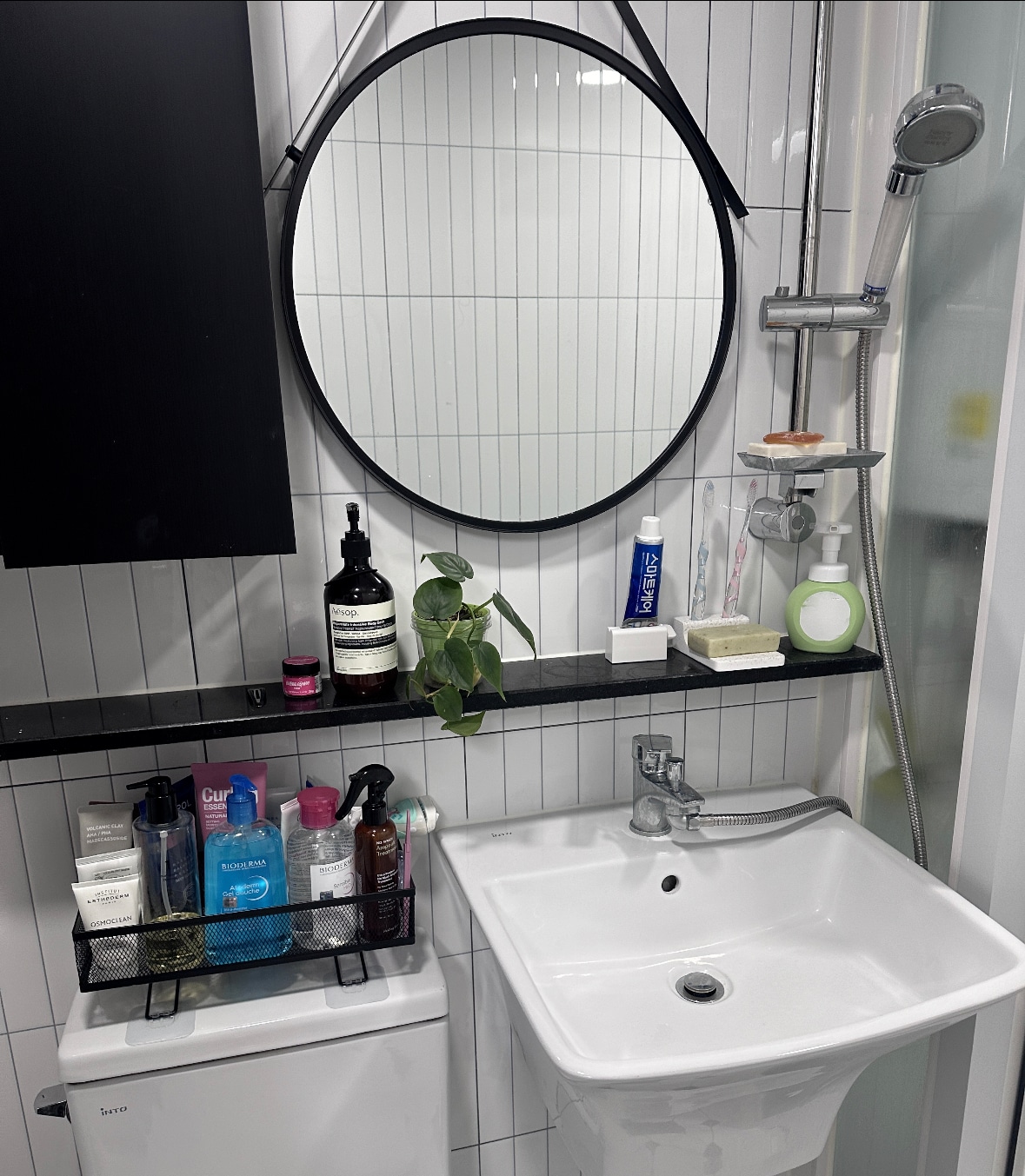 Easy Squeeze Toothpaste Dispenser user photo