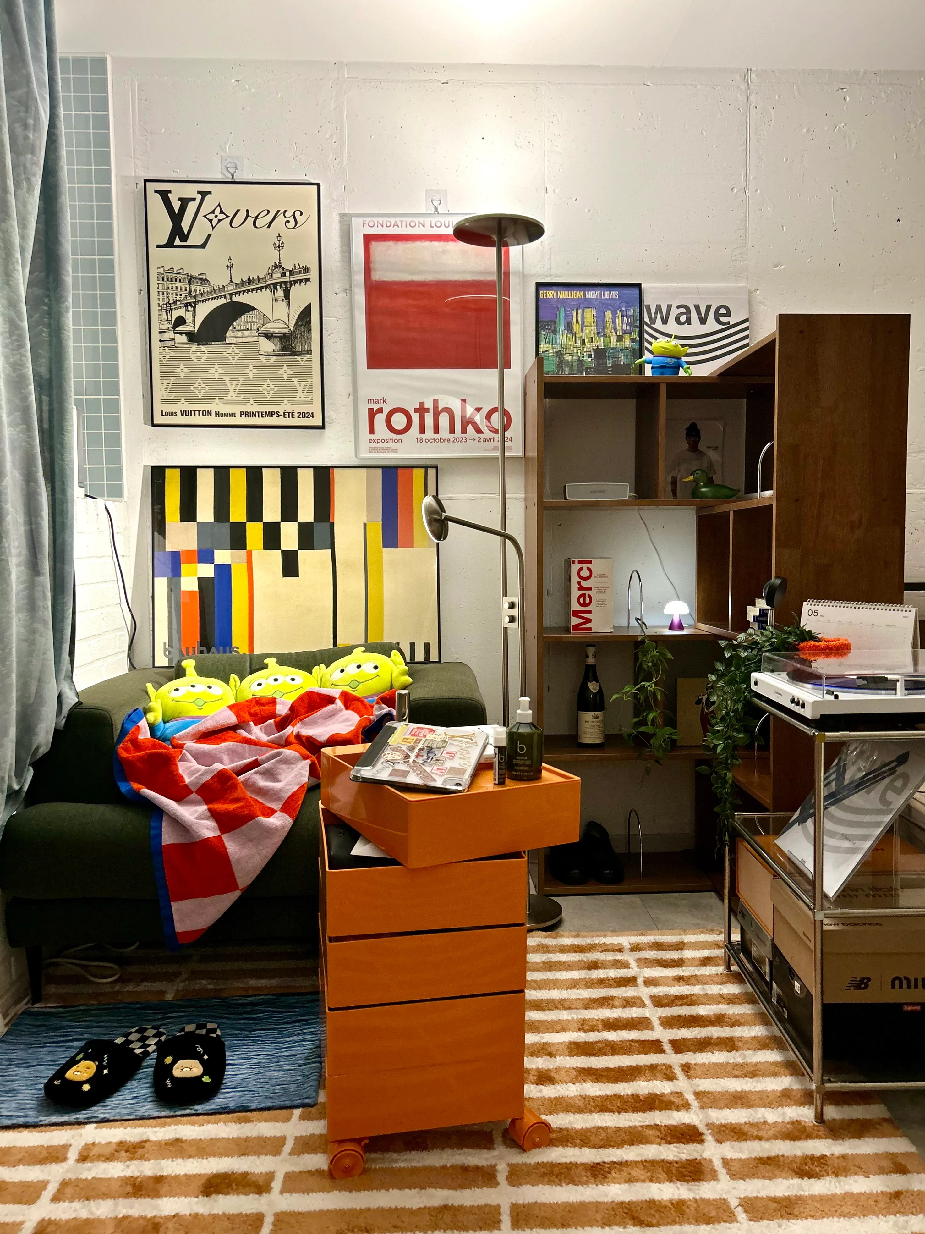 5-Tier Rotating Storage Trolley user photo