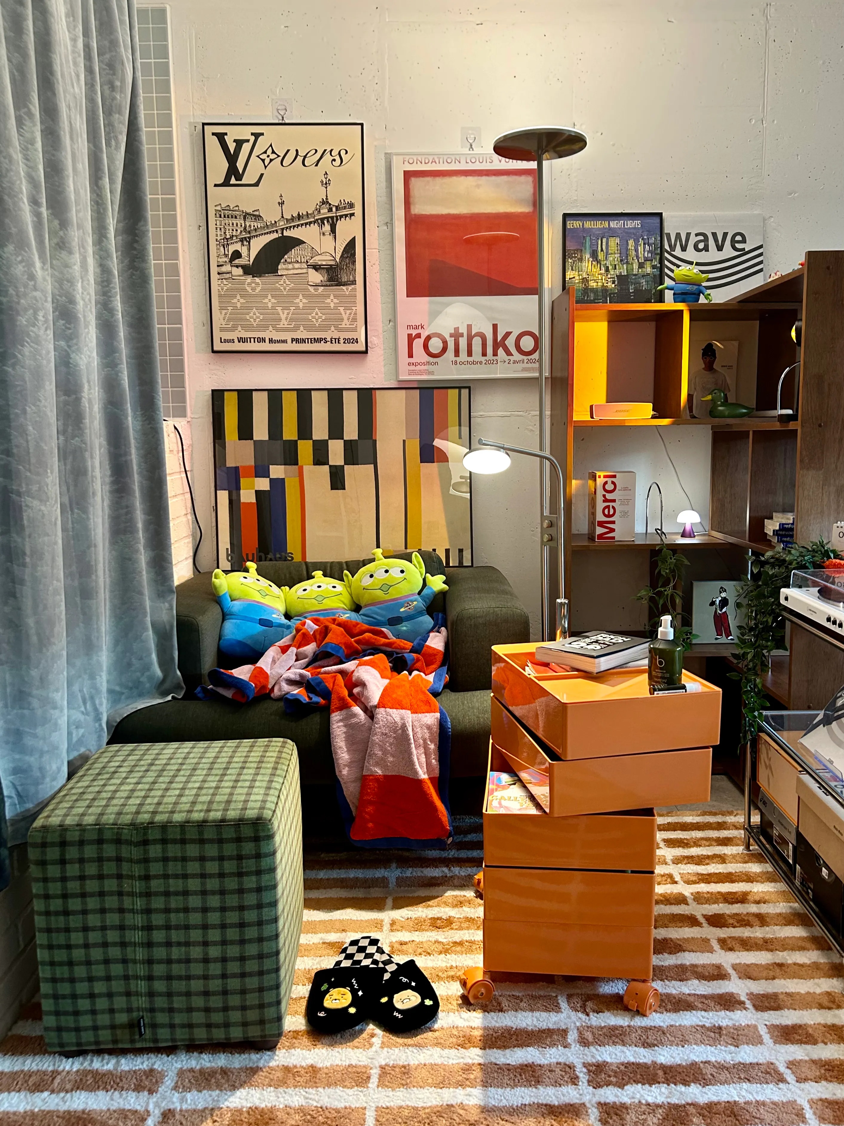 5-Tier Rotating Storage Trolley user photo