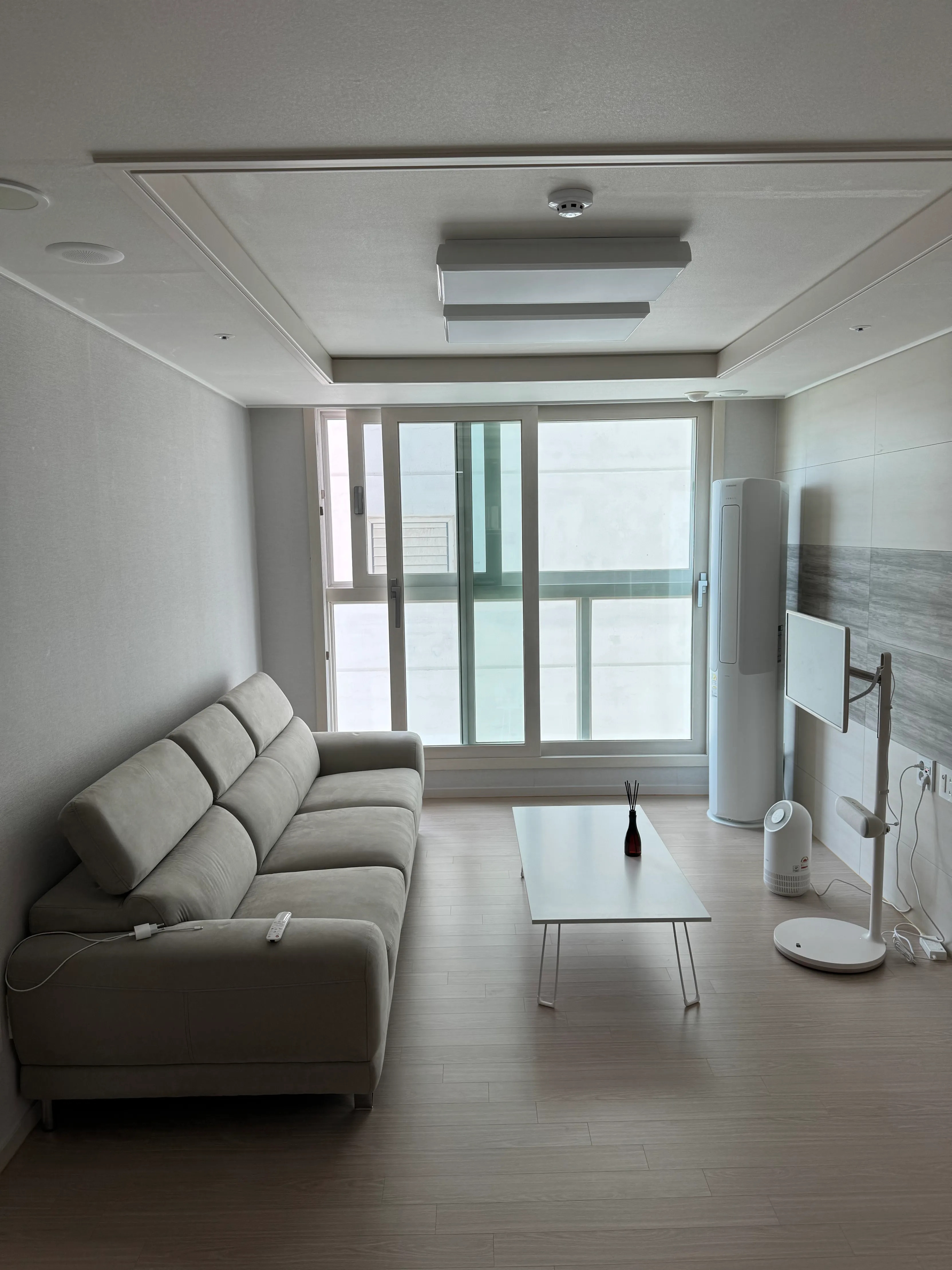 Mitte Square Folding Floor Table user photo