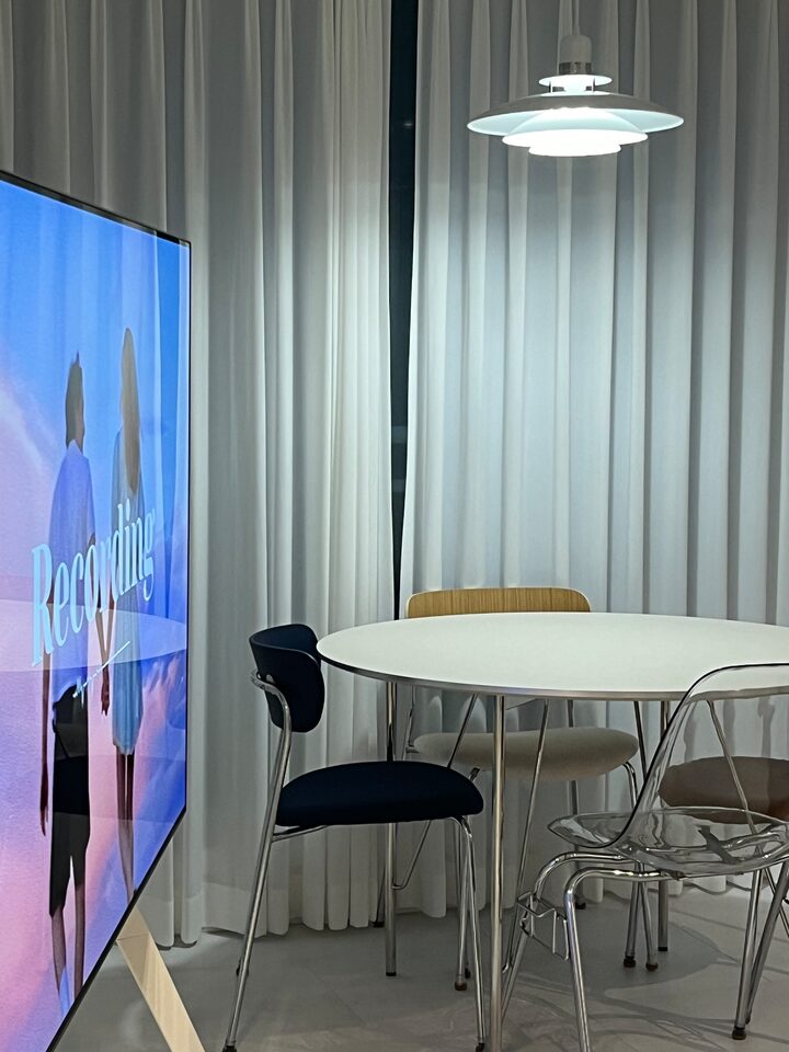 short form carousel card thumbnail